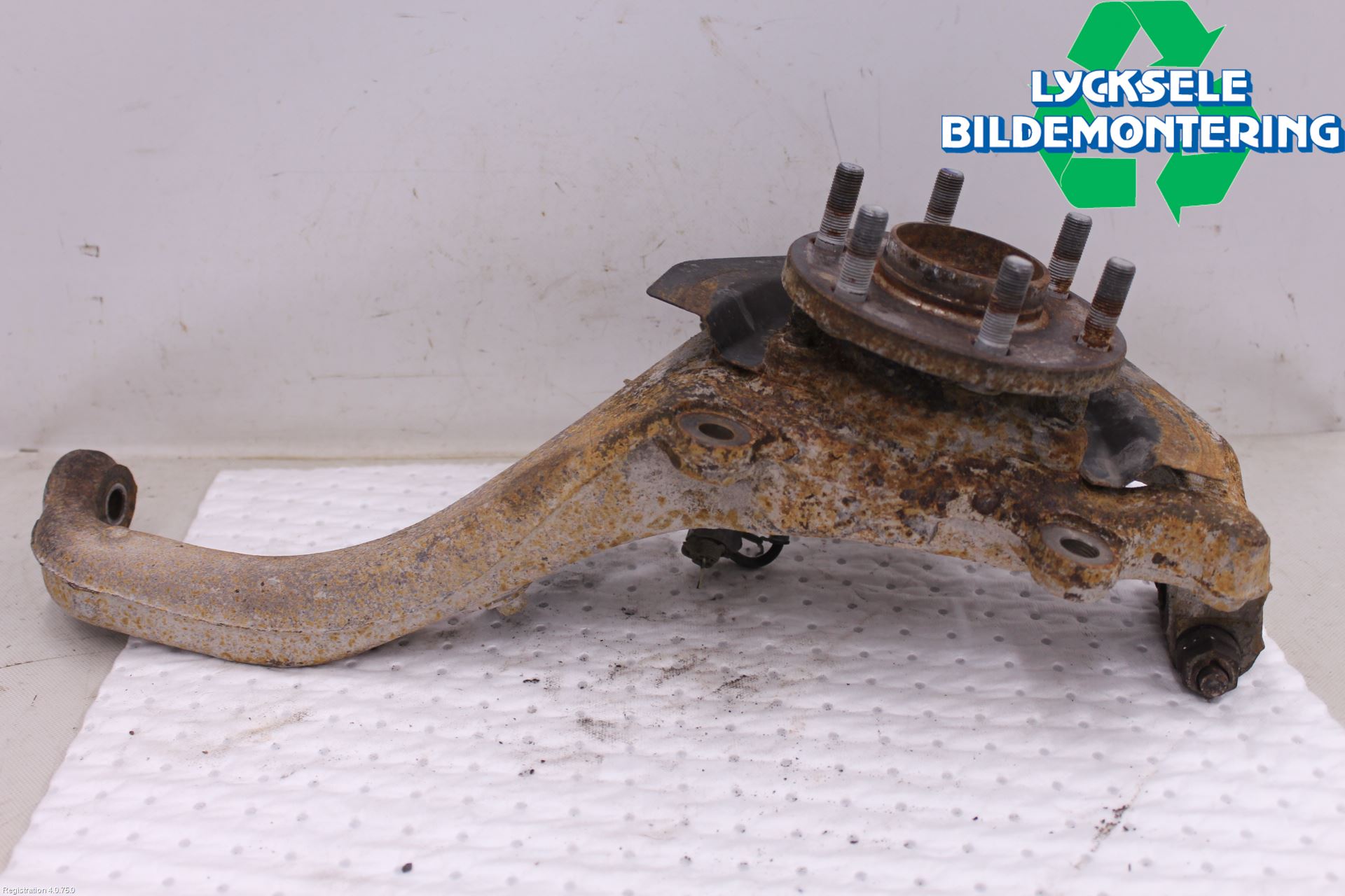 Nissan NAVARA 05-16 Styrspindel Lagerhus Hö