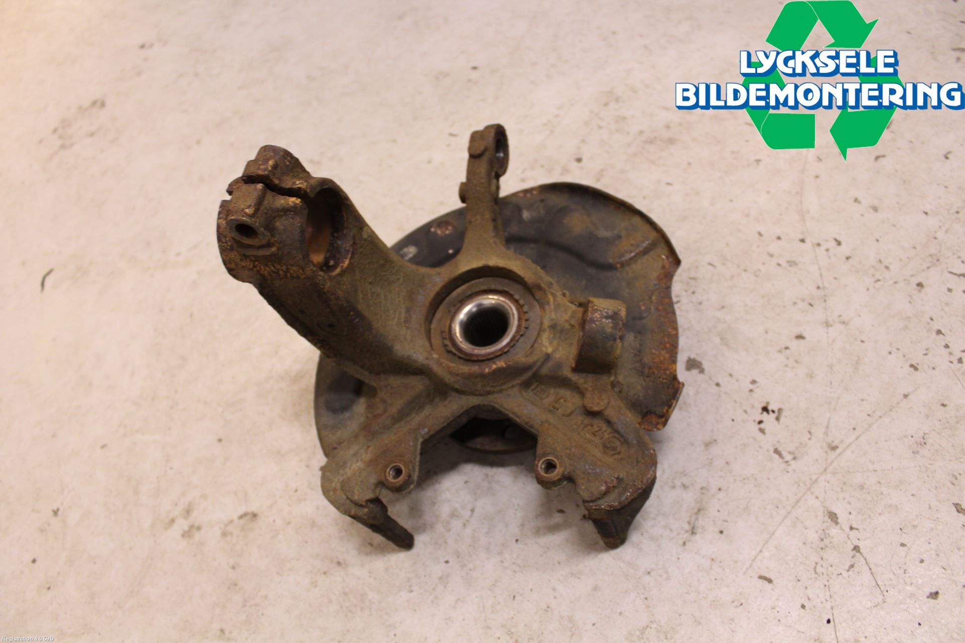 Volkswagen VW POLO 10-17 Styrspindel Lagerhus Hö