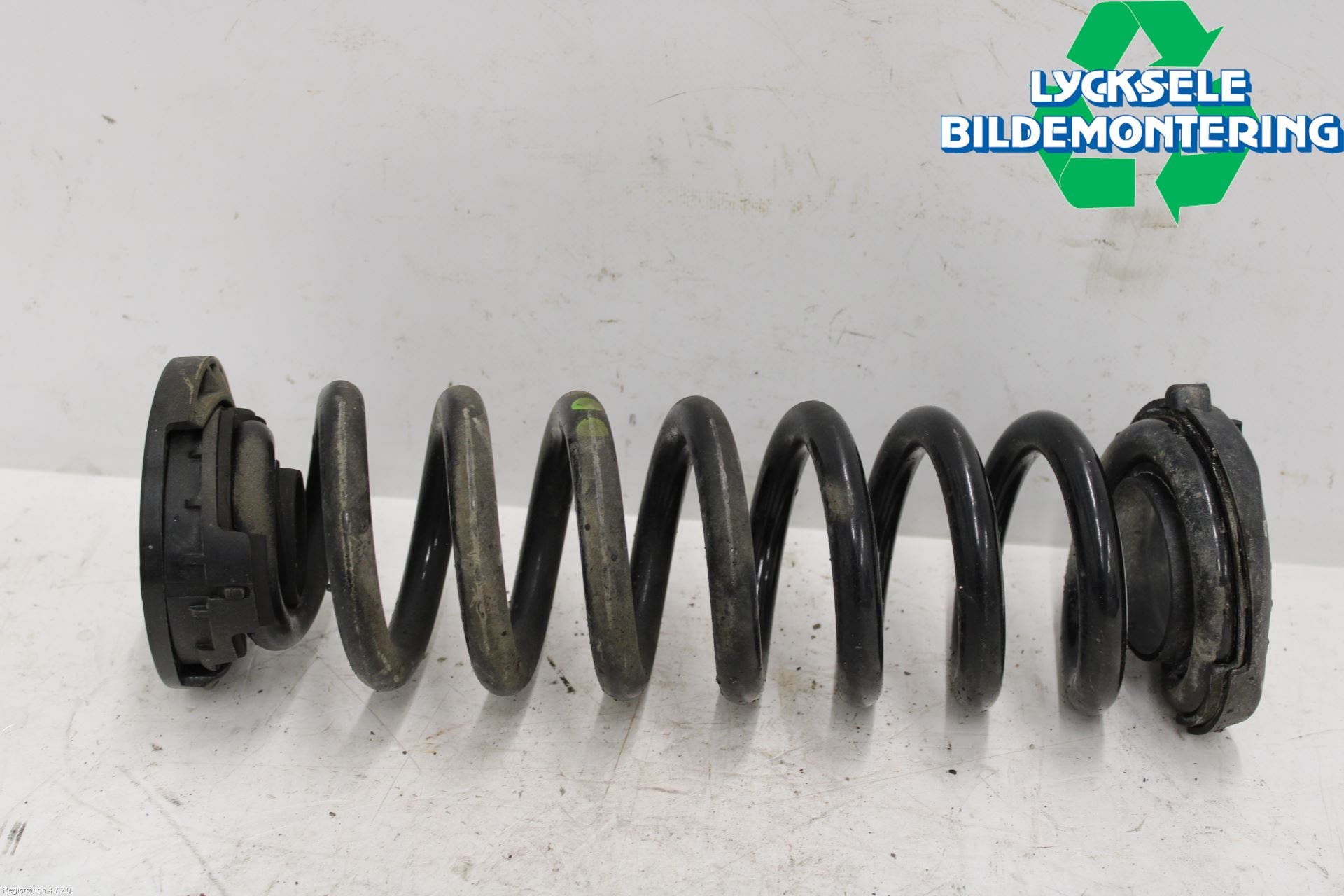 Mercedes-Benz MB C-KLASS (W205) 14-21 Fjäder Bak