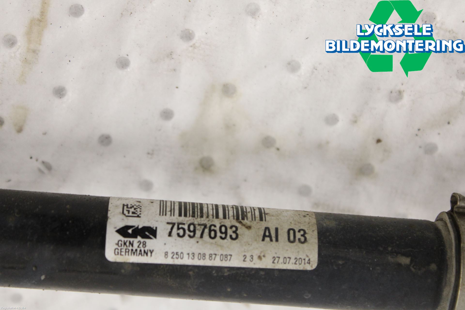 BMW 4 F32/F33/F82/F83 13-20 Drivaxel Fram Vänster