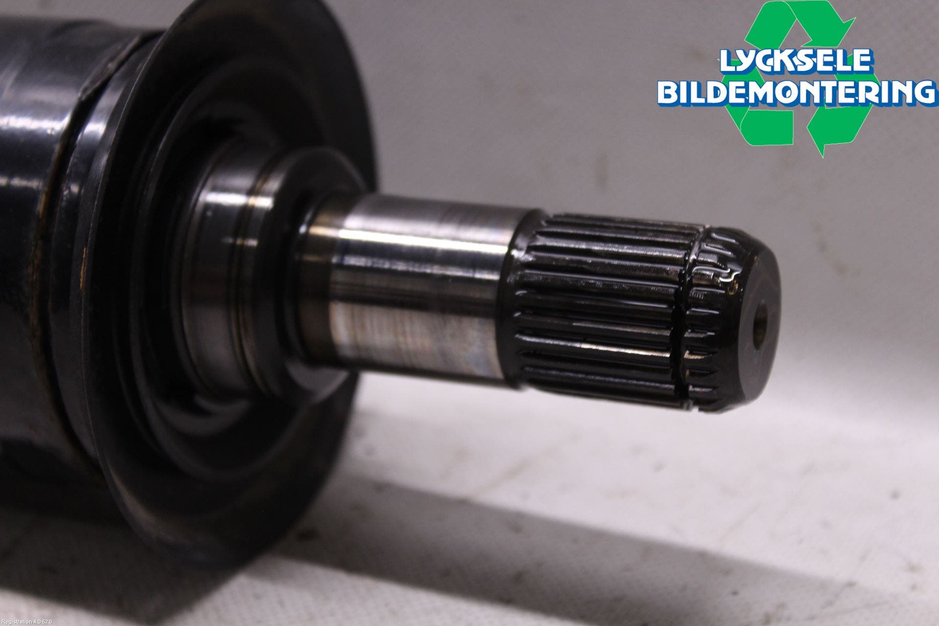 BMW 1 F20/F21 11-19 Drivaxel Bak Höger