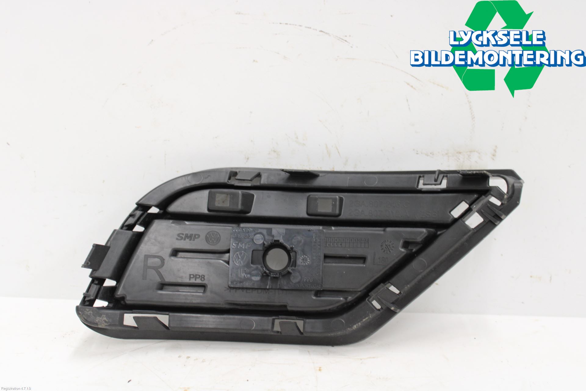 Volkswagen VW T-ROC 18- Stötfångardel Bak Hö