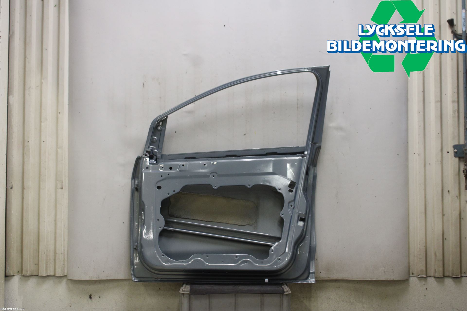 Ford KUGA 08-12 Dörr Fram Höger