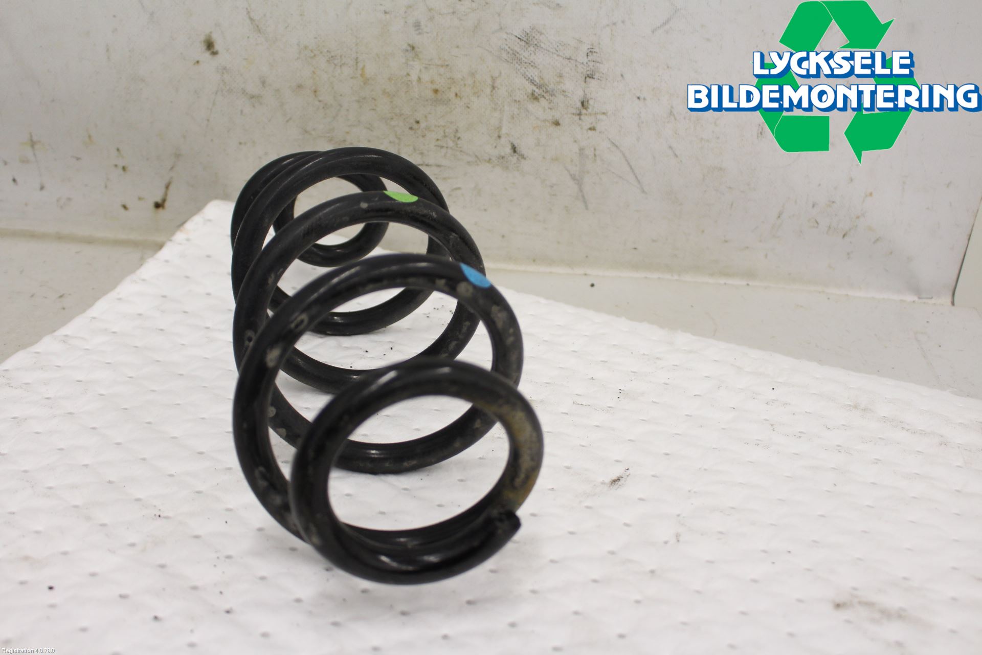 Nissan X-TRAIL 14-21 Fjäder Bak