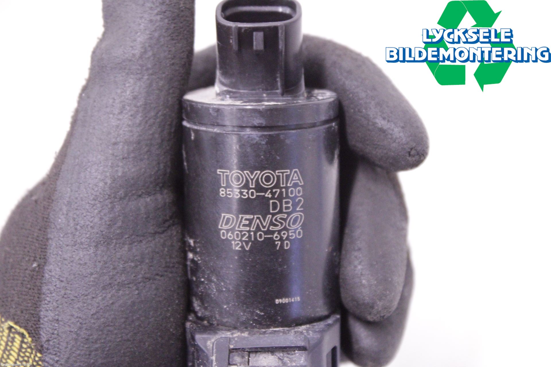Toyota RAV4 19- Spolarpump Vindruta