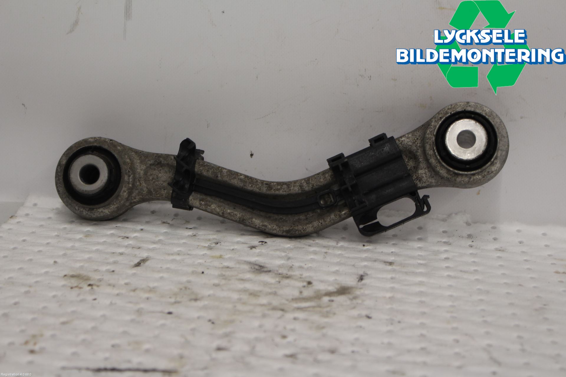 BMW 5 F10/F11/F18 09-17 Bärarm Bak Höger