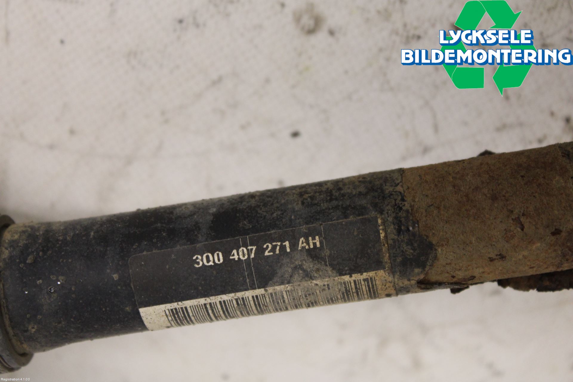 Skoda SUPERB 16-24 Drivaxel Fram Vänster