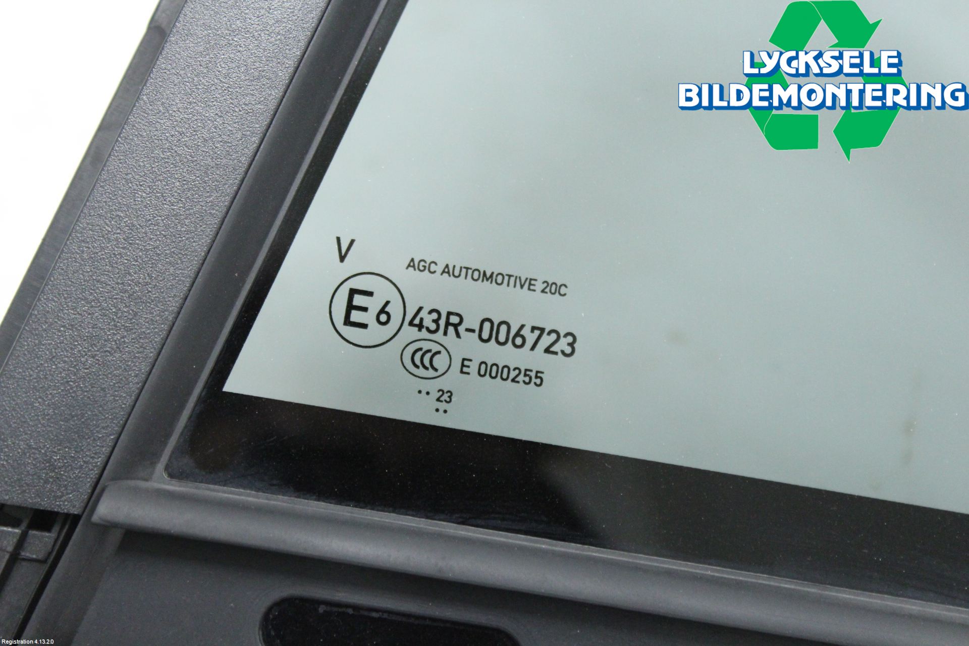 Peugeot 2008/E-2008 20- Dörruta Bak Lilla Vä