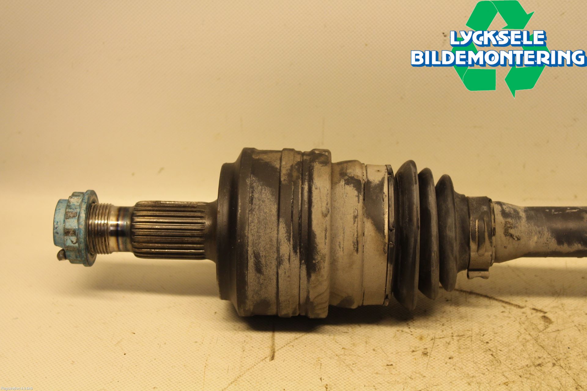 Mercedes-Benz MB C-KLASS (W205) 14-21 Drivaxel Fram Höger
