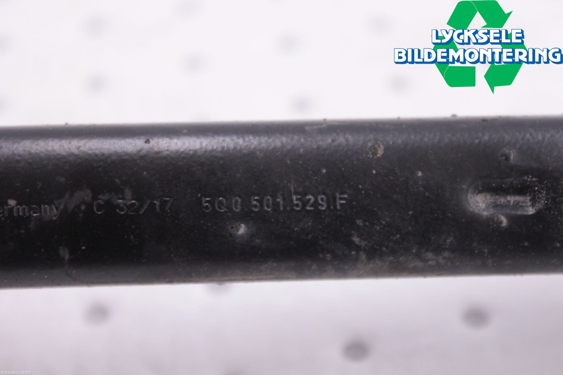 Skoda SUPERB 16-24 Bärarm Bak Vänster