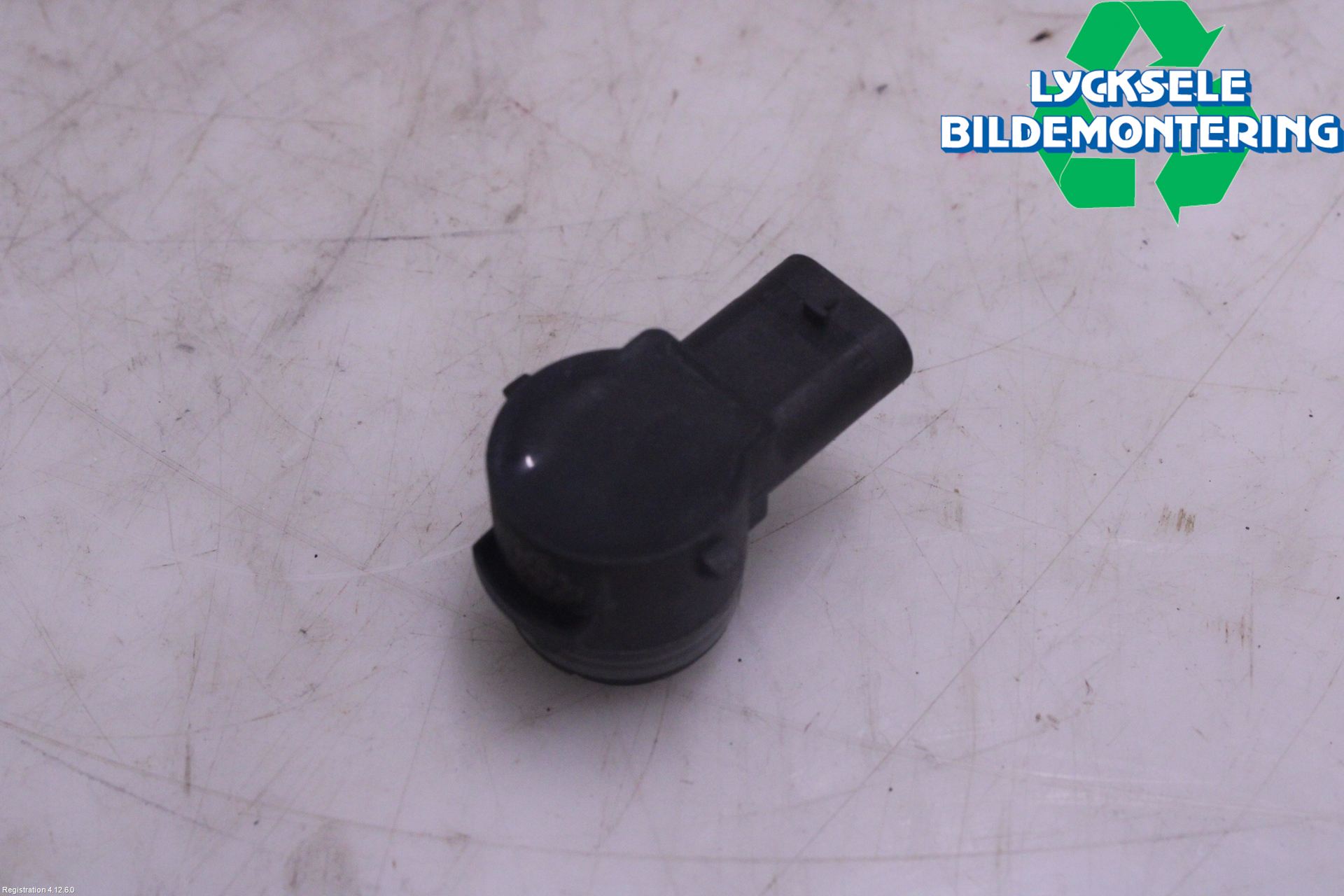 Volkswagen VW PASSAT 15-19 Parkeringshjälp Frontsensor