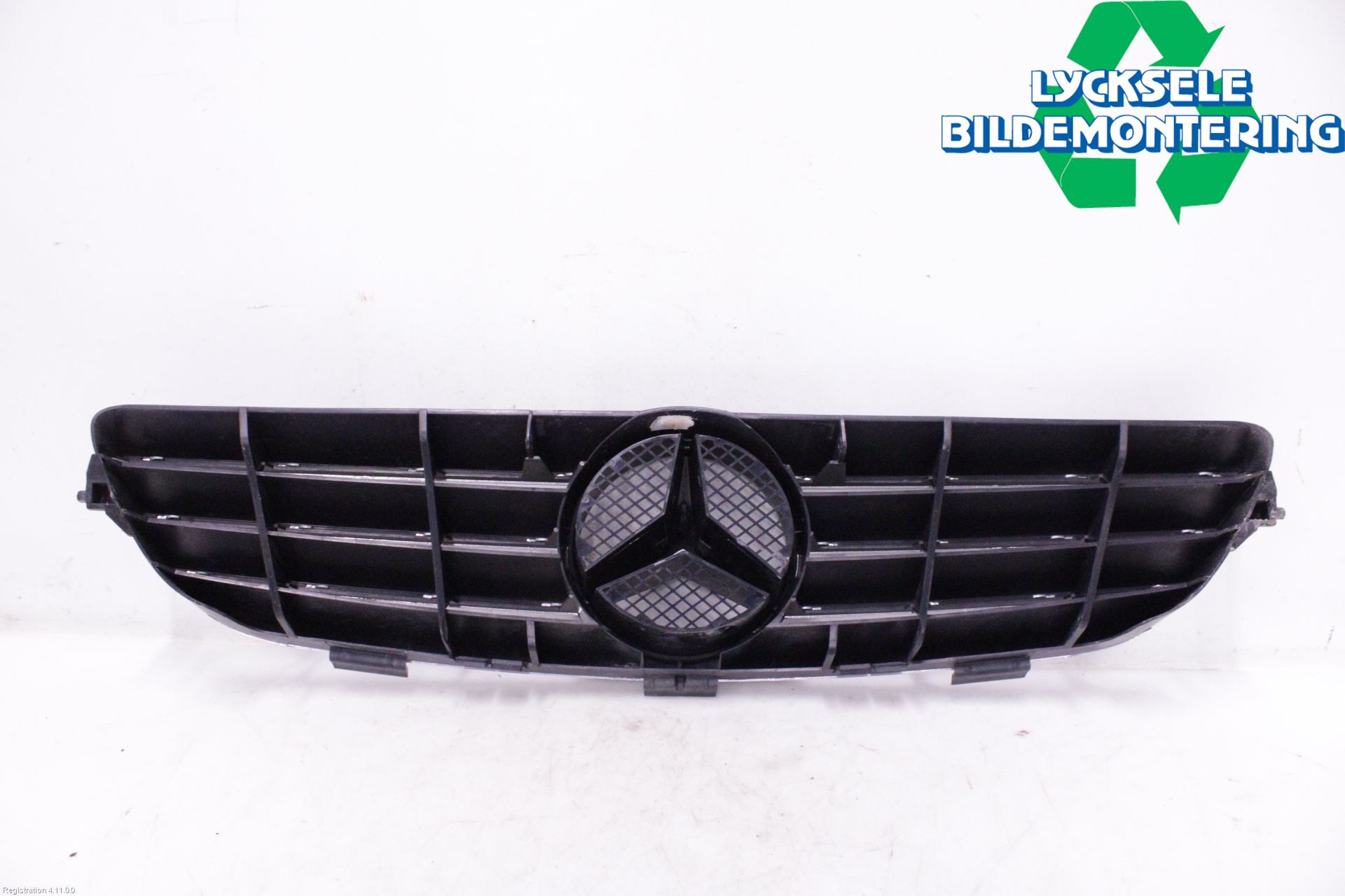 Mercedes-Benz MB CLK (C209) 02-09 Grill Komp