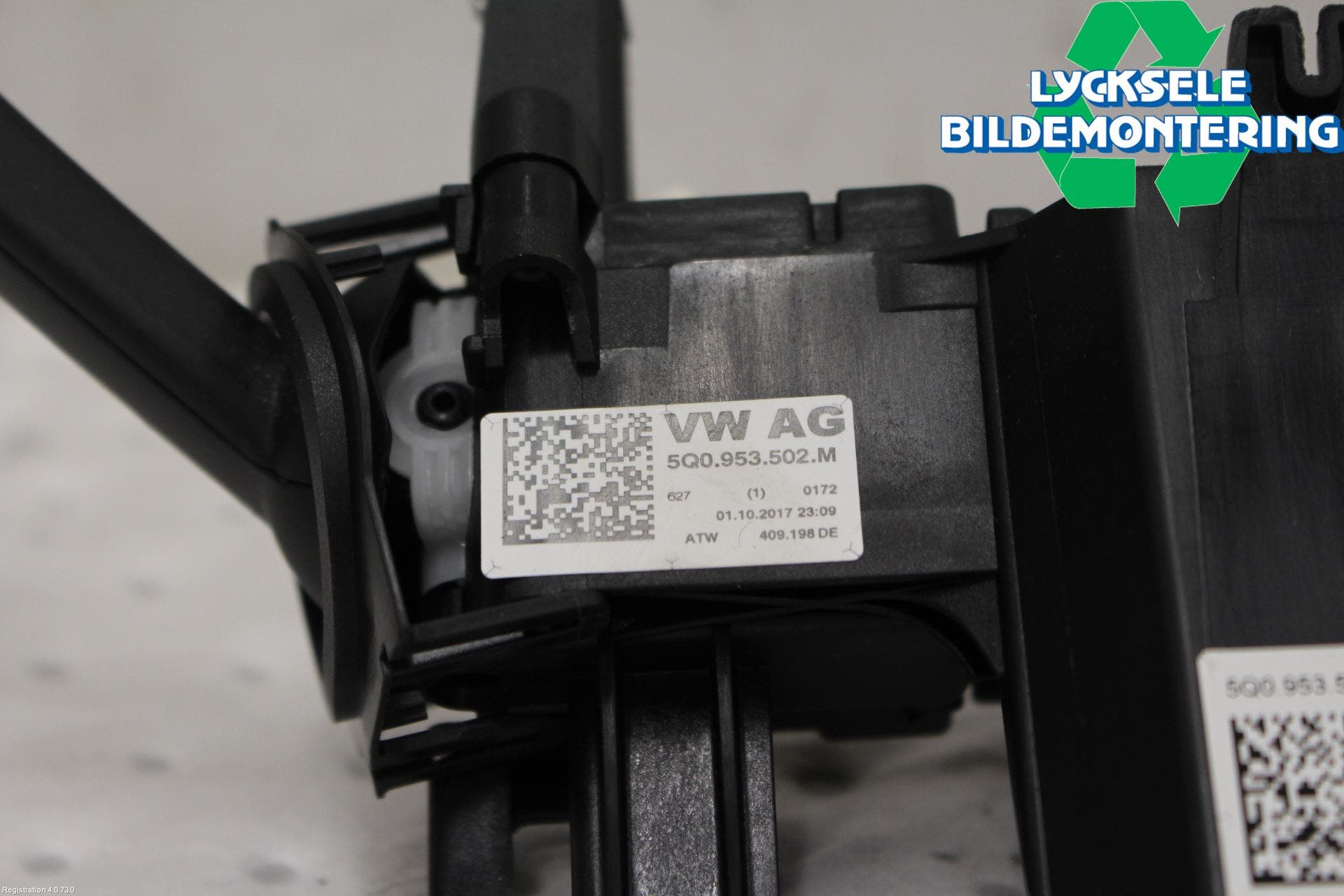 Volkswagen VW PASSAT 15-19 Spakcentral