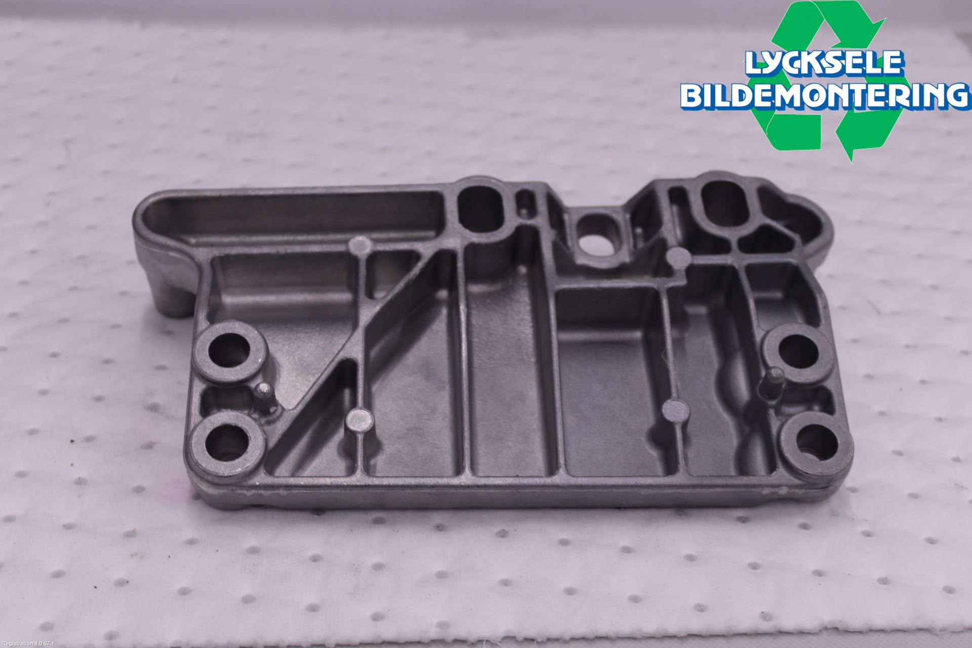 Volkswagen VW GOLF / E-GOLF VII 13-20 Motorfäste