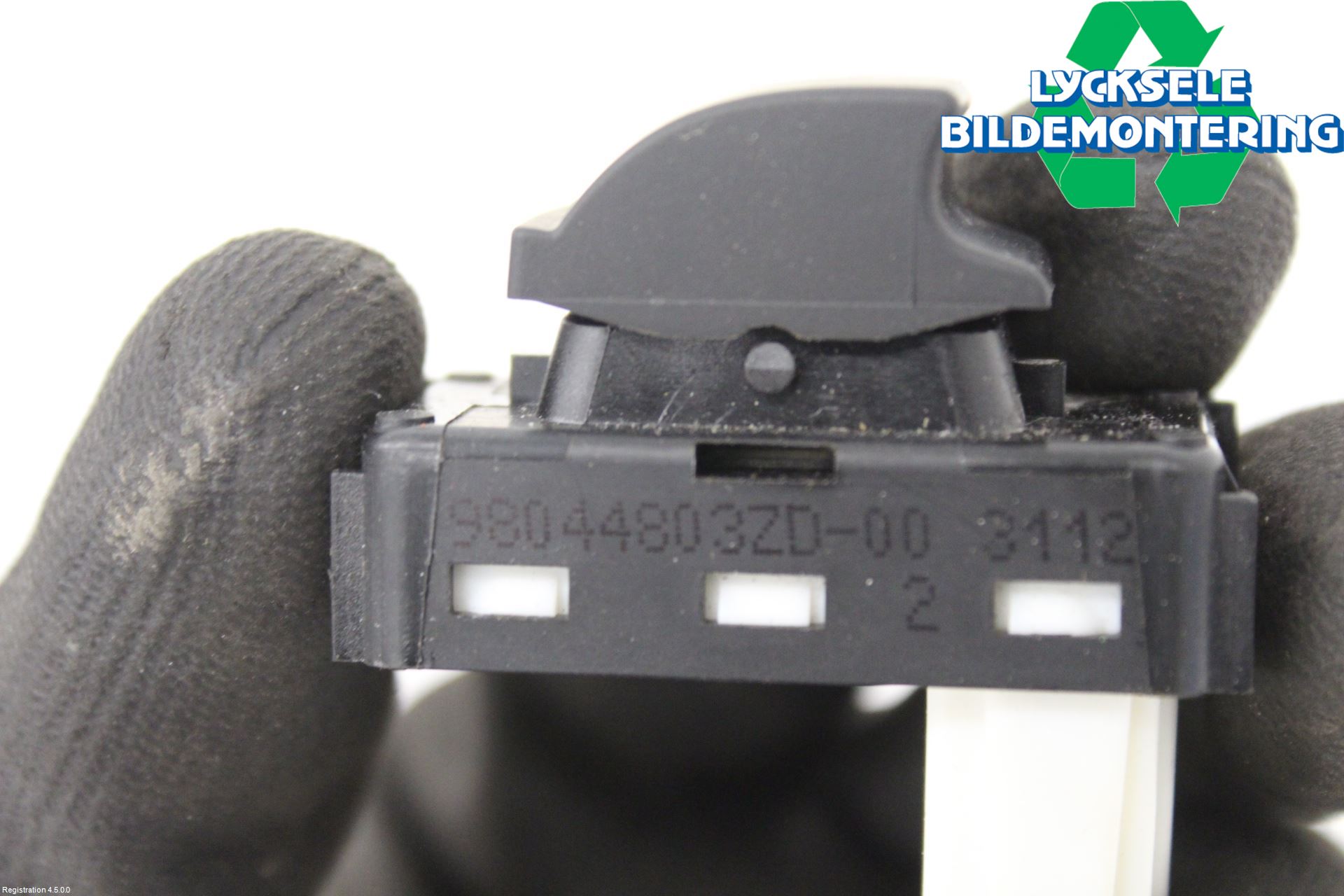 Peugeot 2008/E-2008 20- Strömställare Elhiss