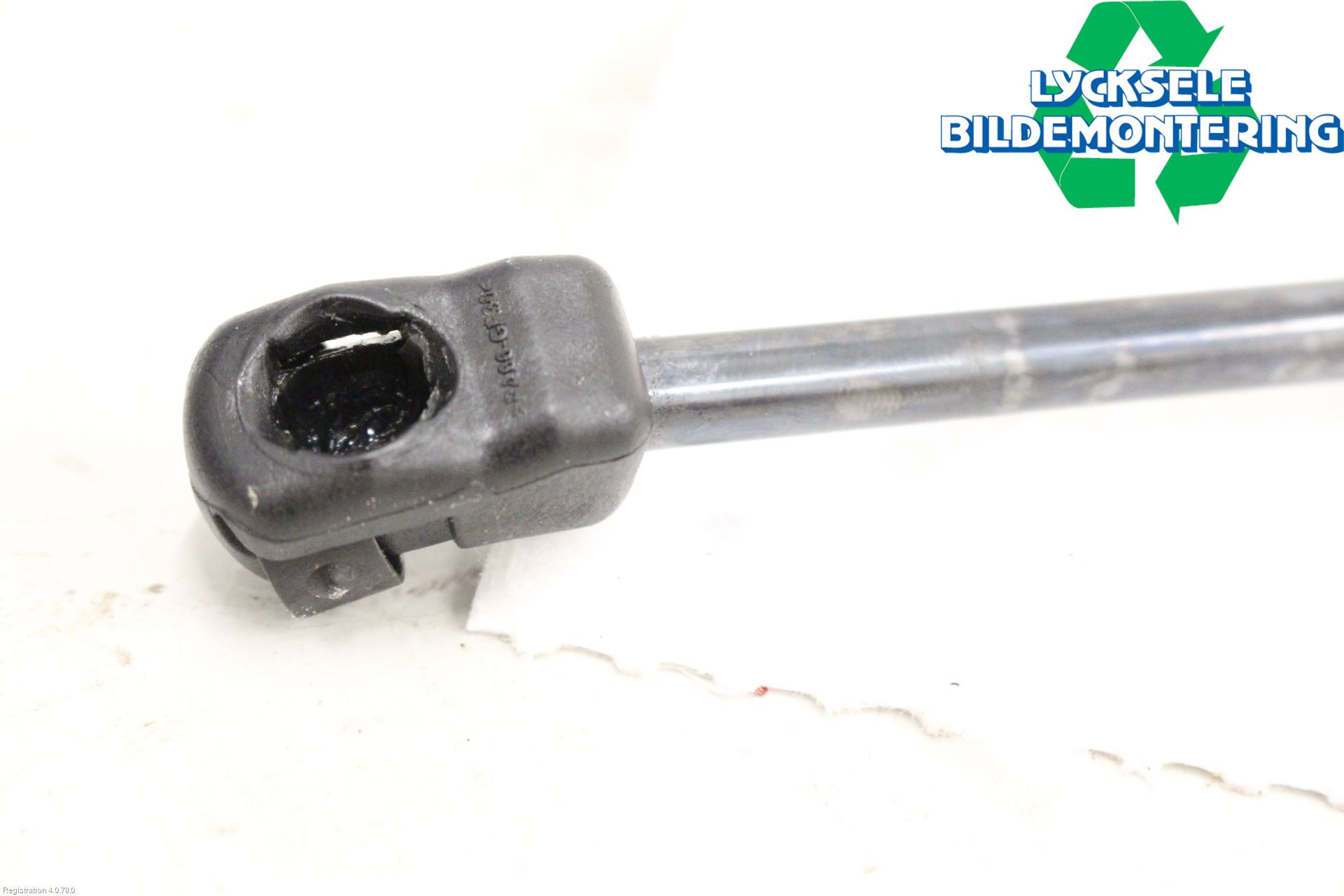 Audi A6 F2/C8 19- Gasfjäder Motorhuv