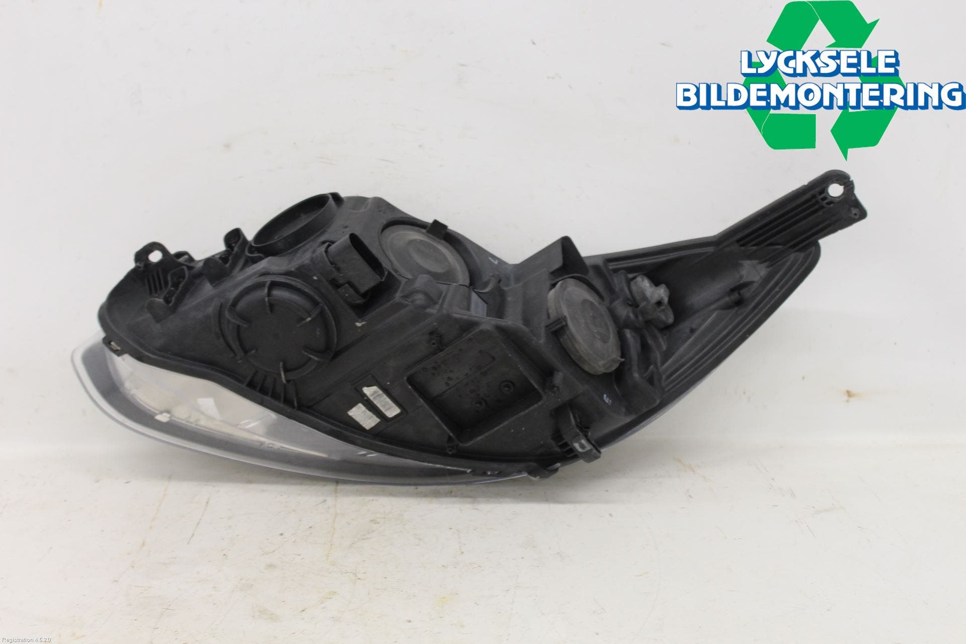 Ford FOCUS 11-14 Strålkastare Höger