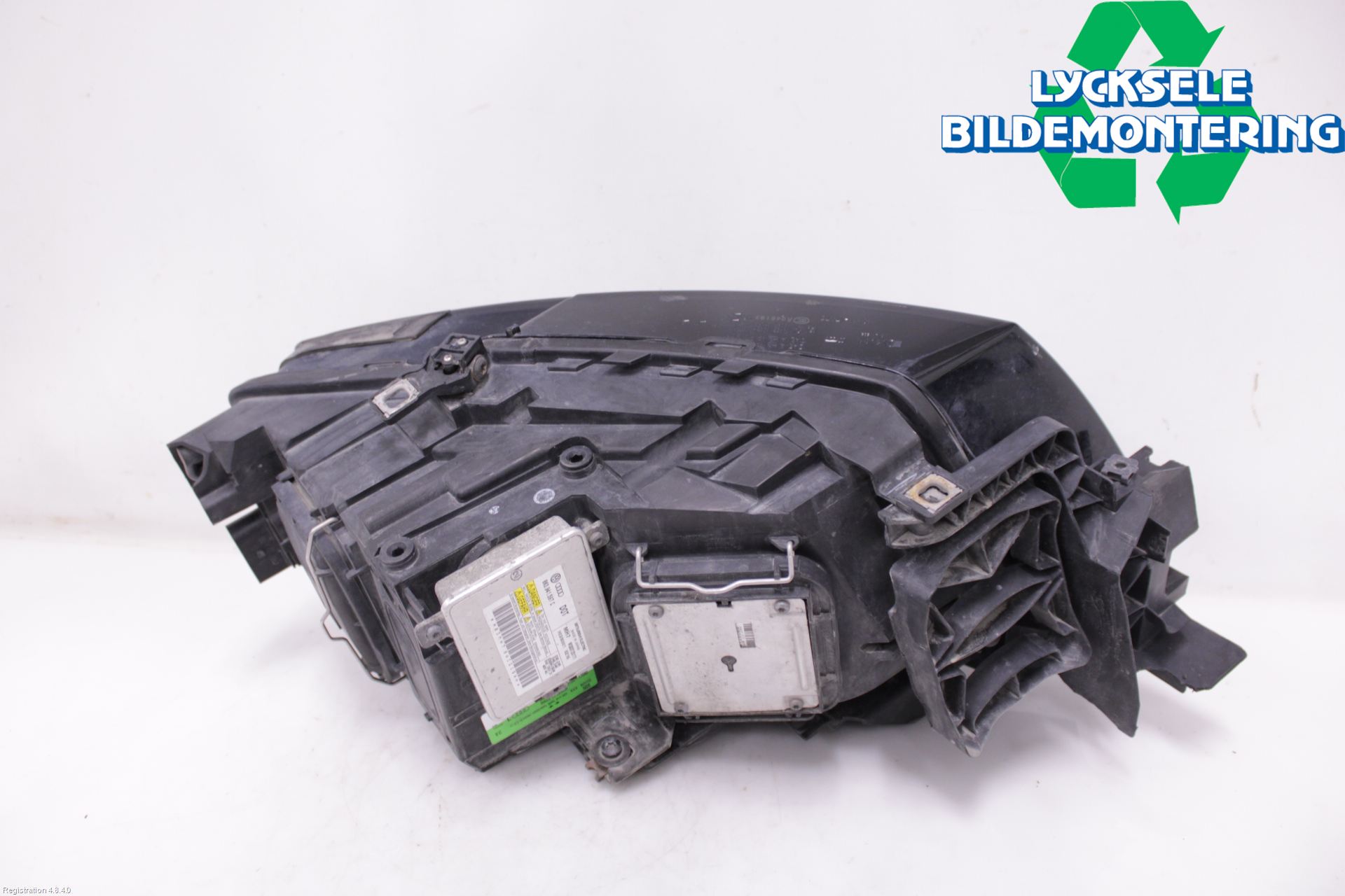 Audi Q5 09-16 Strålkastare Vänster