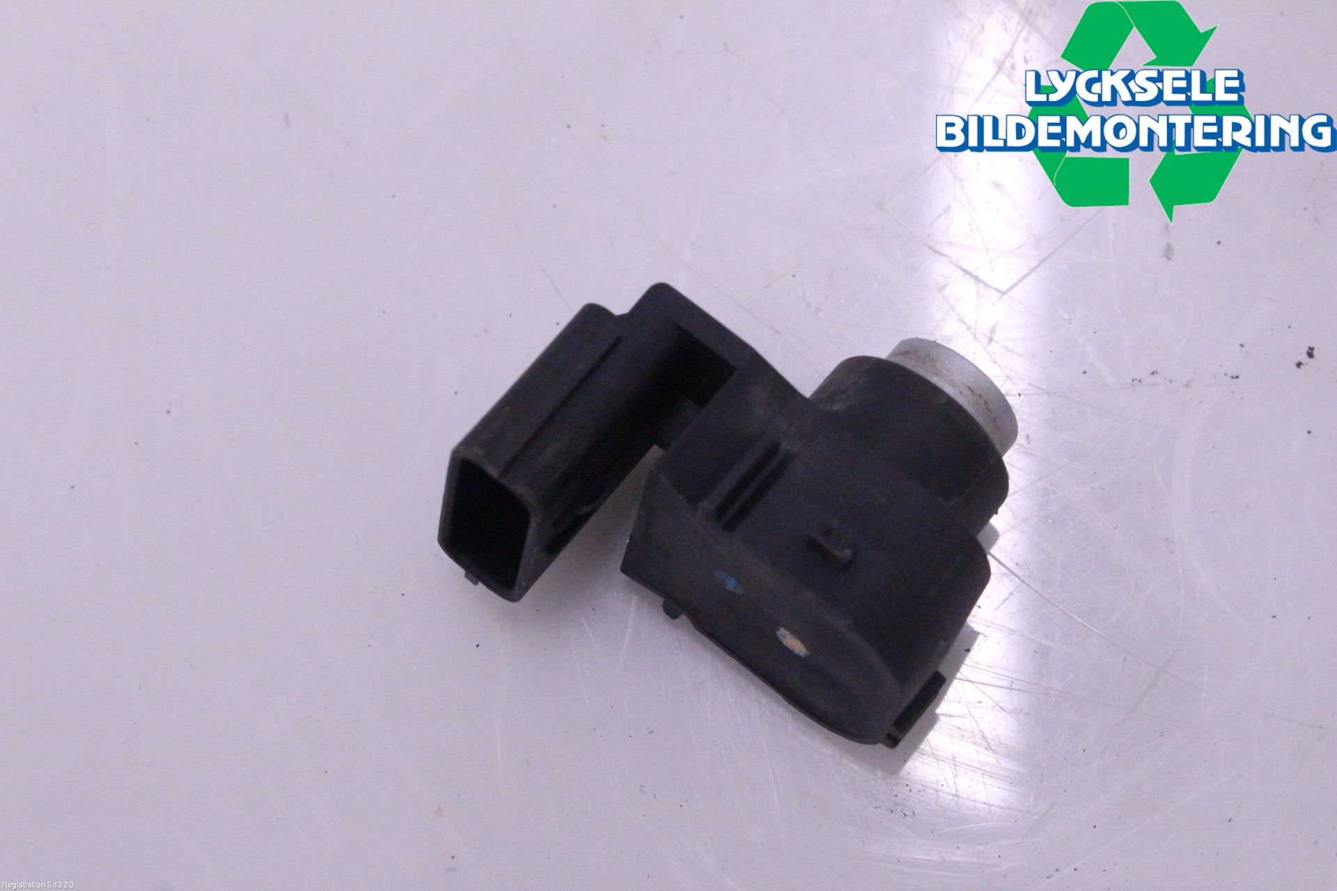 Kia STONIC 18->> Parkeringshjälp Backsensor