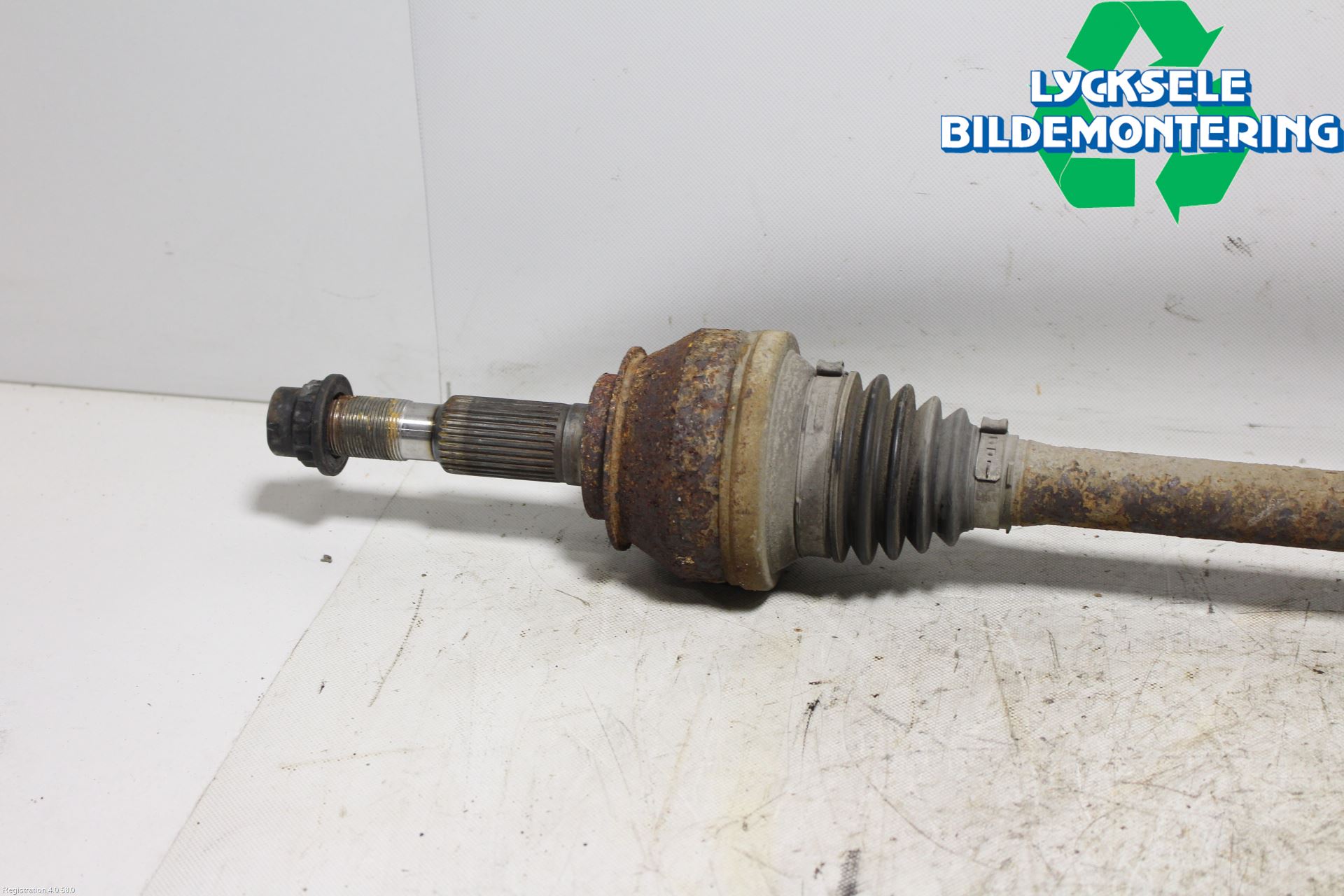 Lexus IS 250/350 14-20 Drivaxel Bak Höger