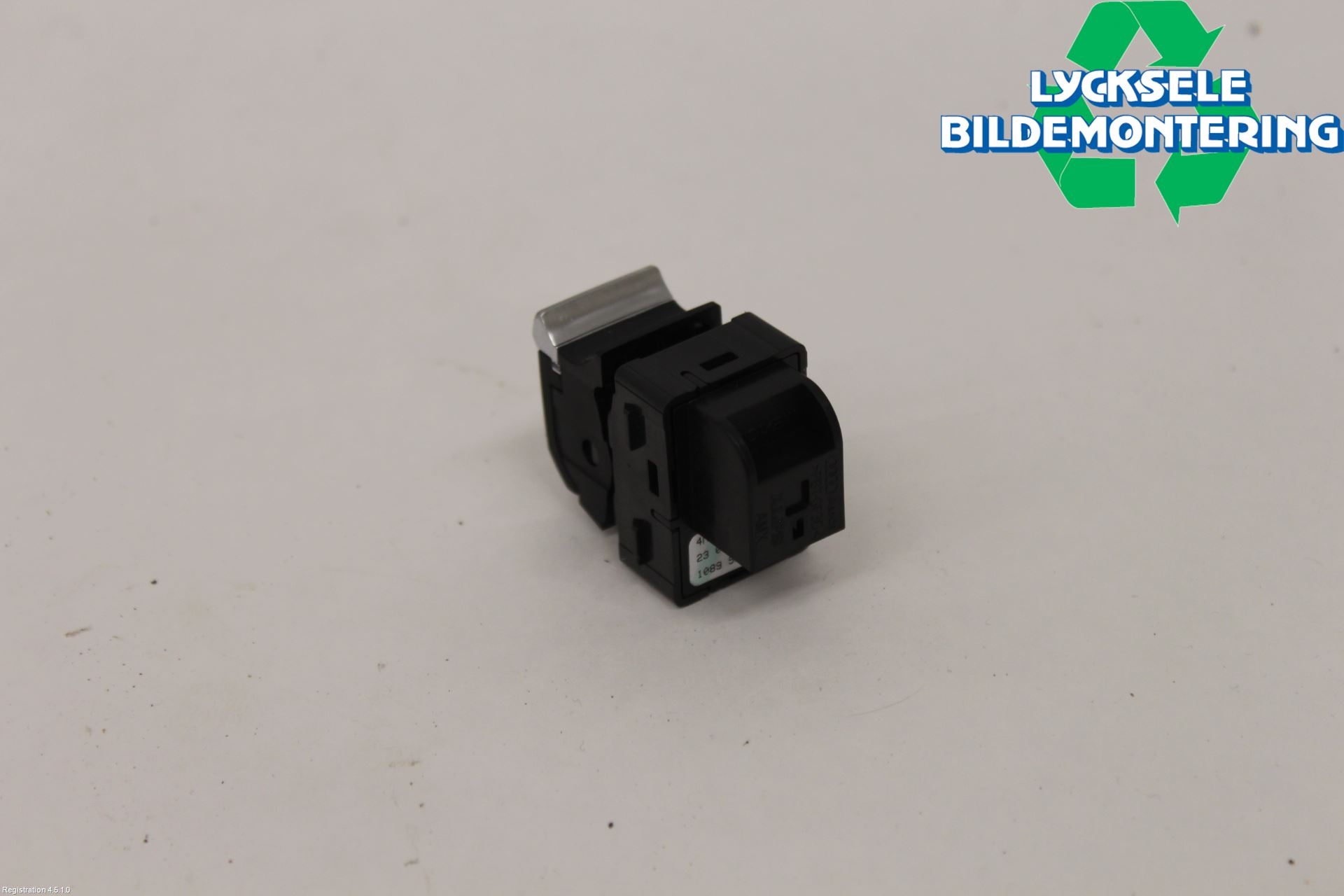 Audi A4/S4 B9 20- Strömställare Elhiss