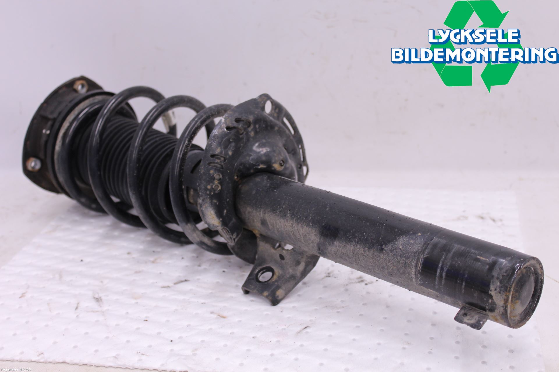 Volkswagen VW TIGUAN 16-24 Fjäderben Fram Höger