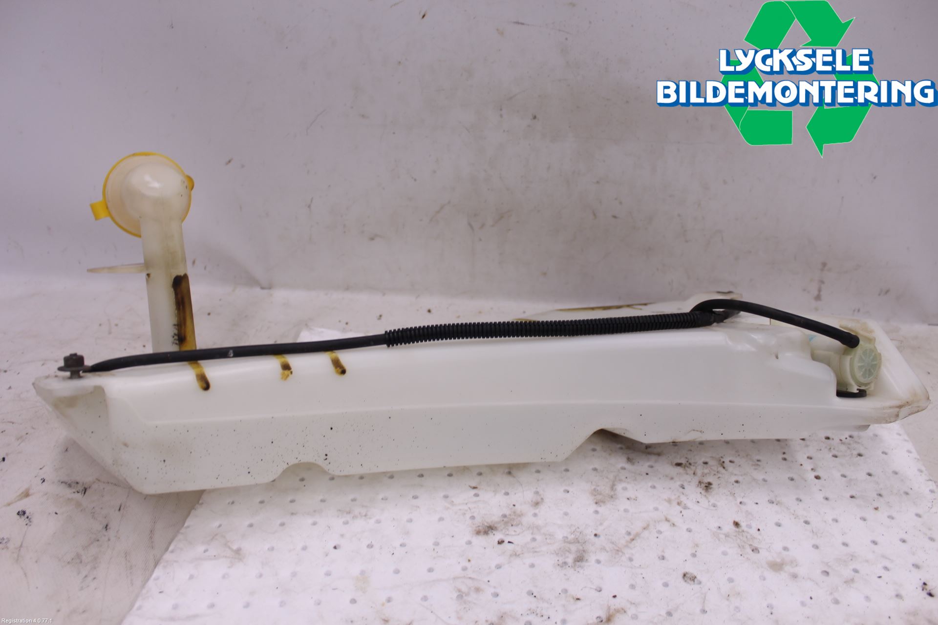 Isuzu D-MAX Spolartank Vindruta-Strål