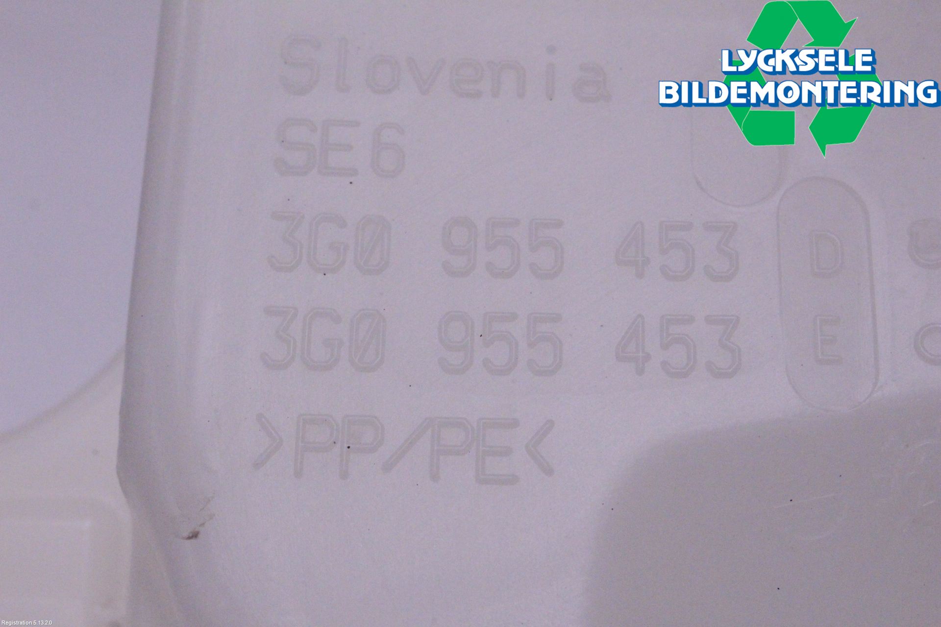 Volkswagen VW PASSAT 20-24 Spolartank Vindruta-Strål