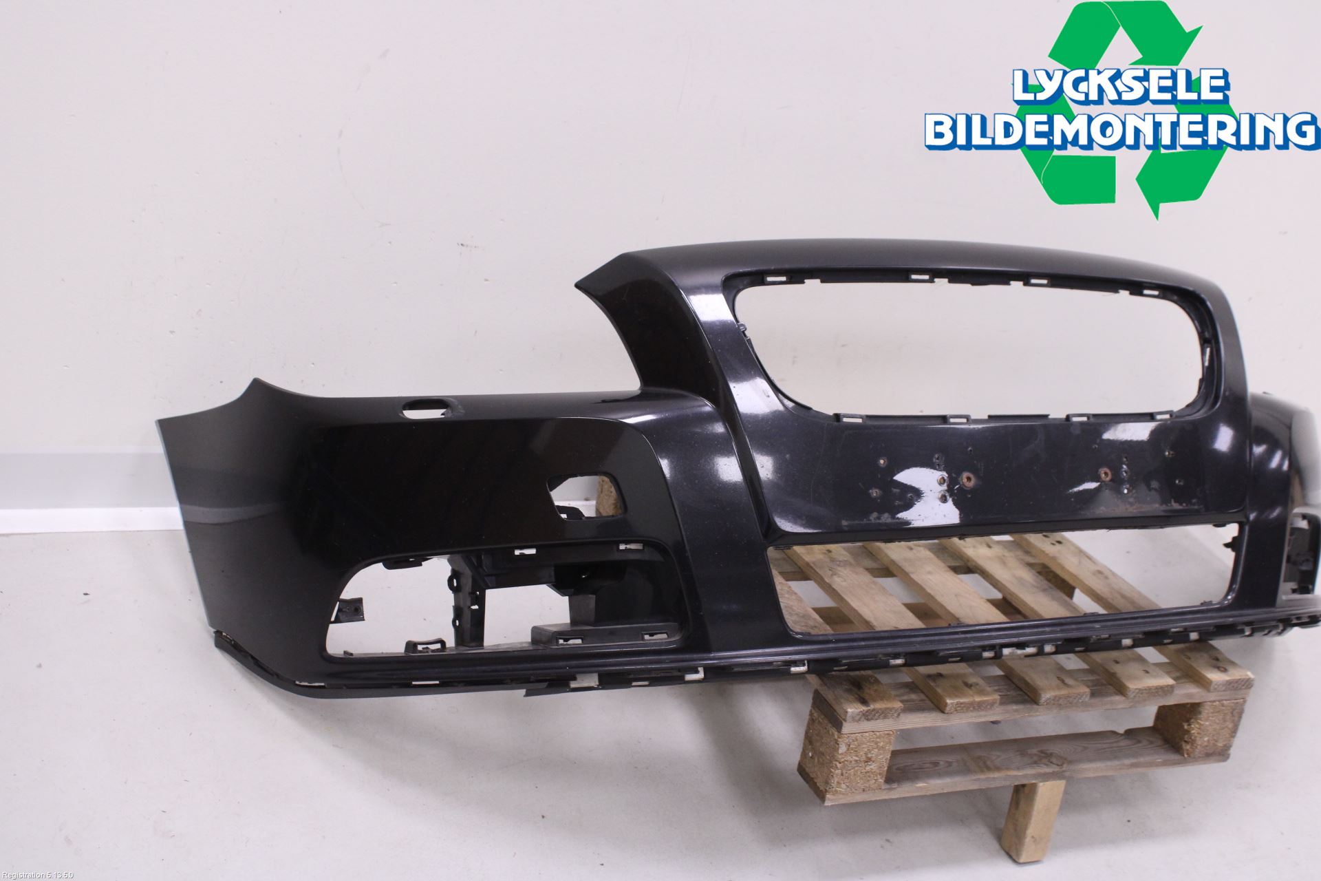 Volvo V70 08-13 Stötfångarbeklädnad Fram