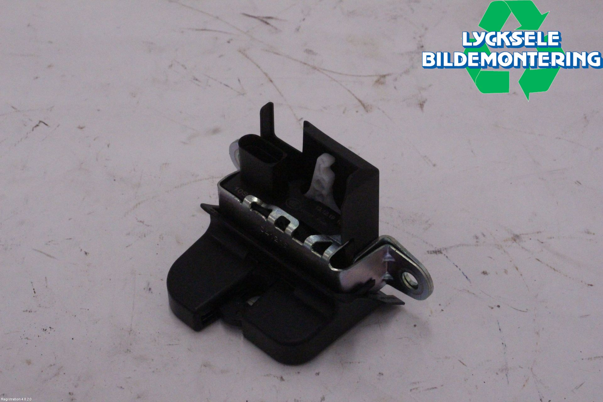 Volkswagen VW POLO VI 18->> Låskista Baklucka