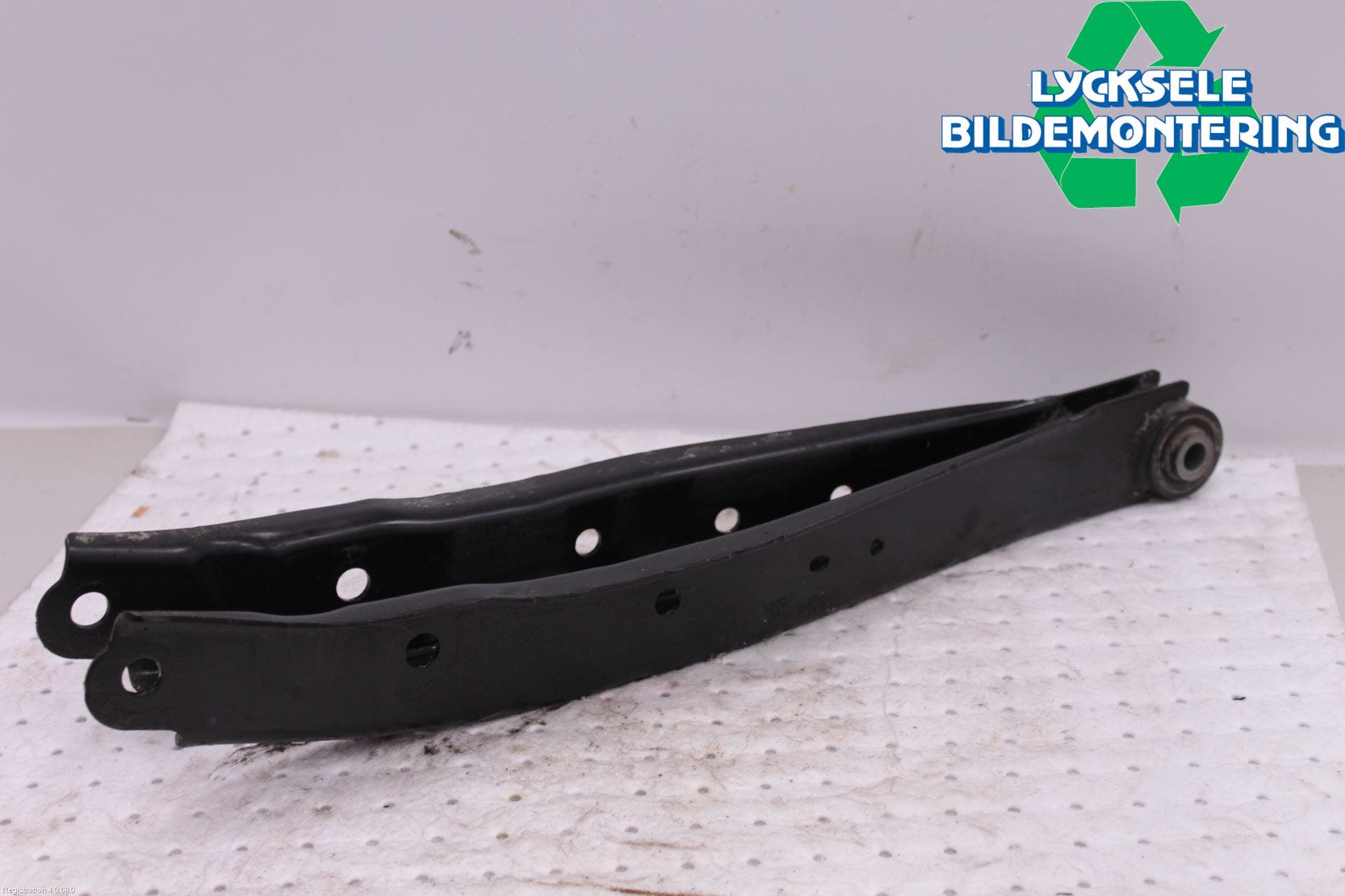 Subaru OUTBACK 15-20 Bärarm Bak Vä-Hö