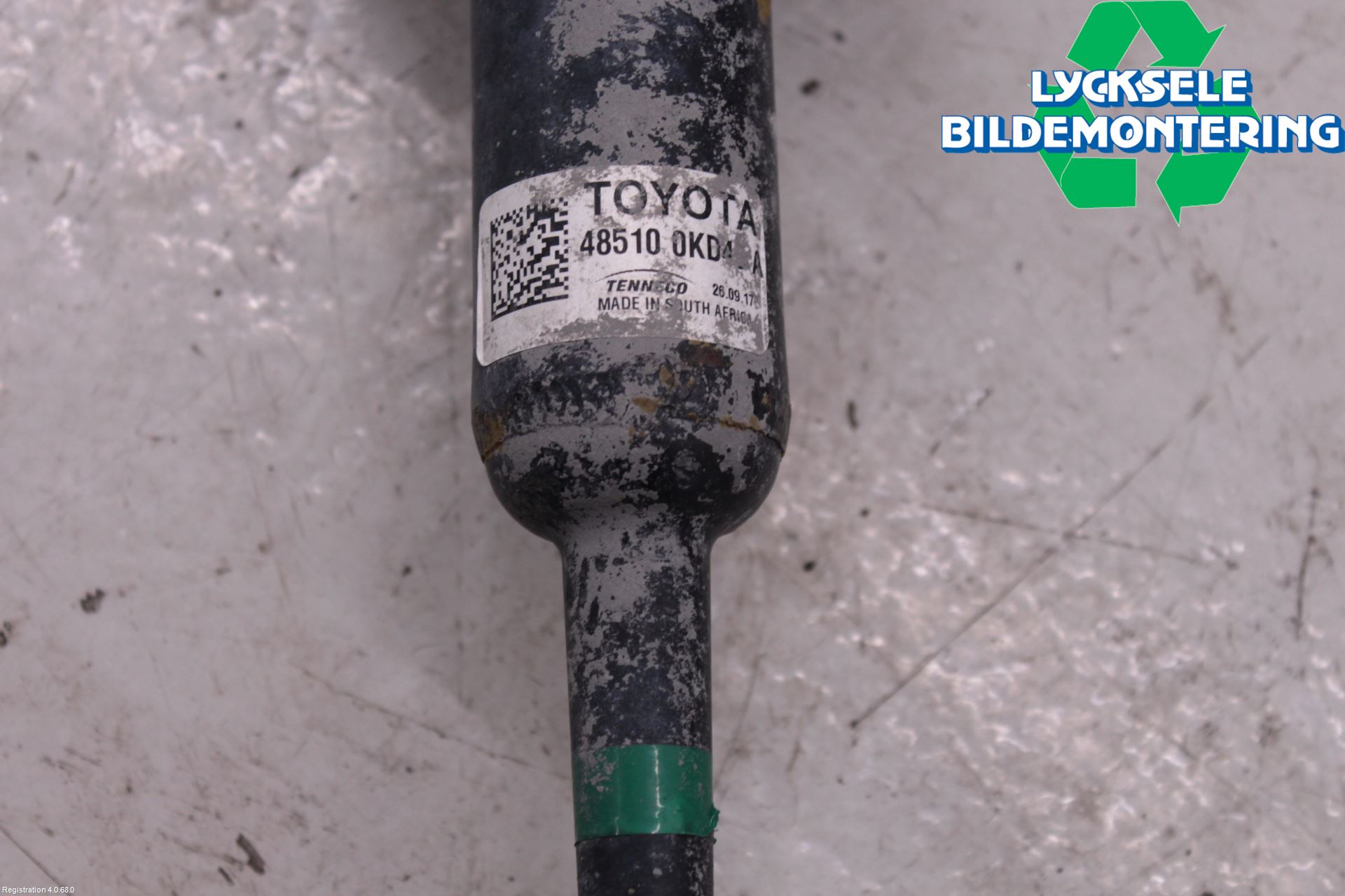 Toyota HILUX 16- Fjäderben Fram Höger