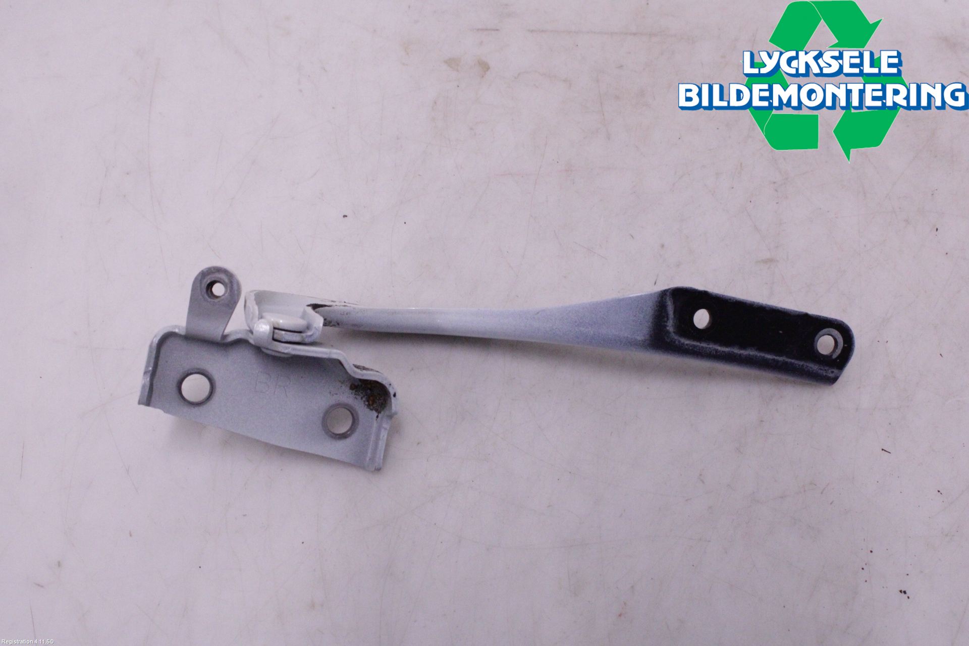 Subaru OUTBACK 21- Huvgångjärn