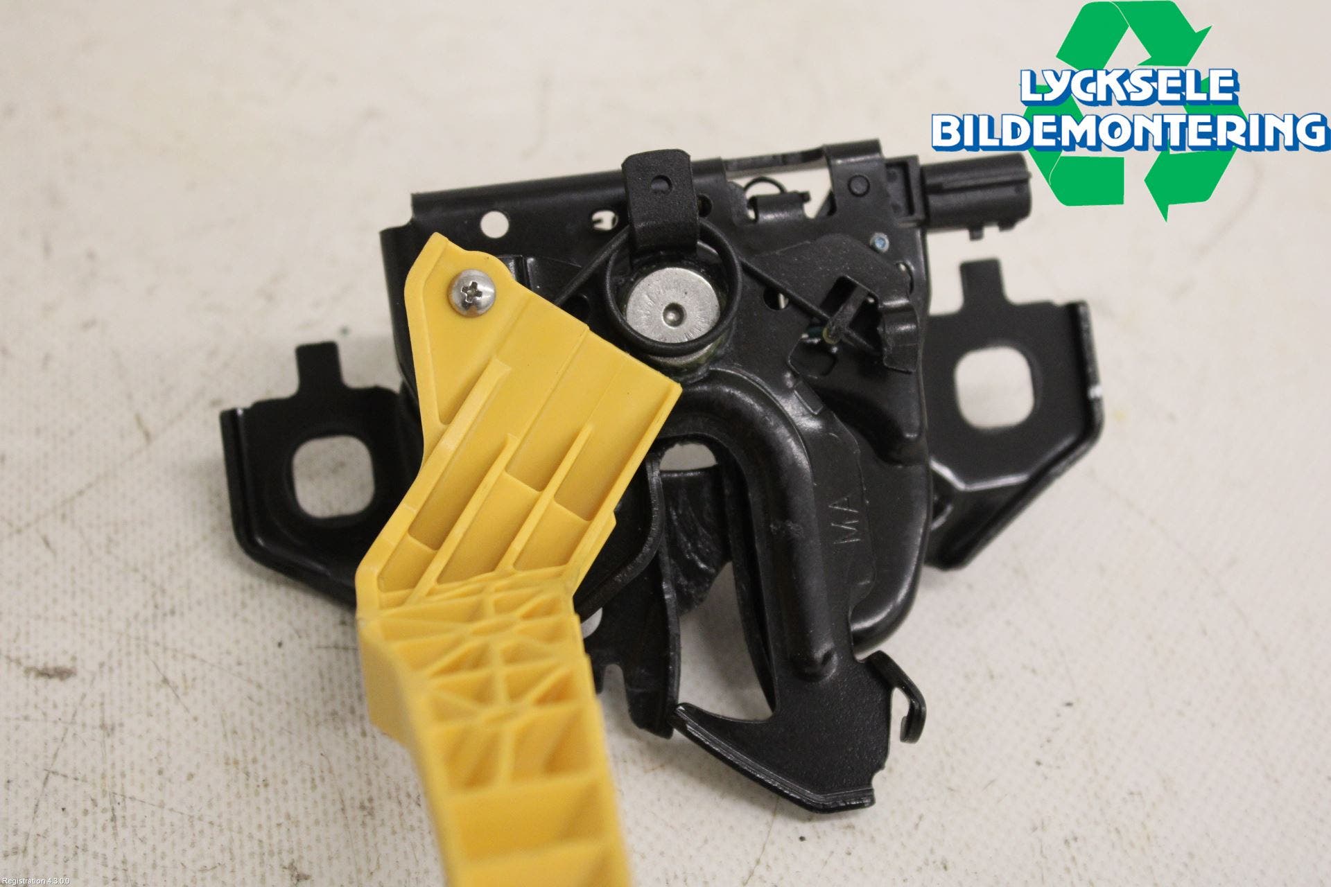 Nissan X-TRAIL T33 22- Huvlås