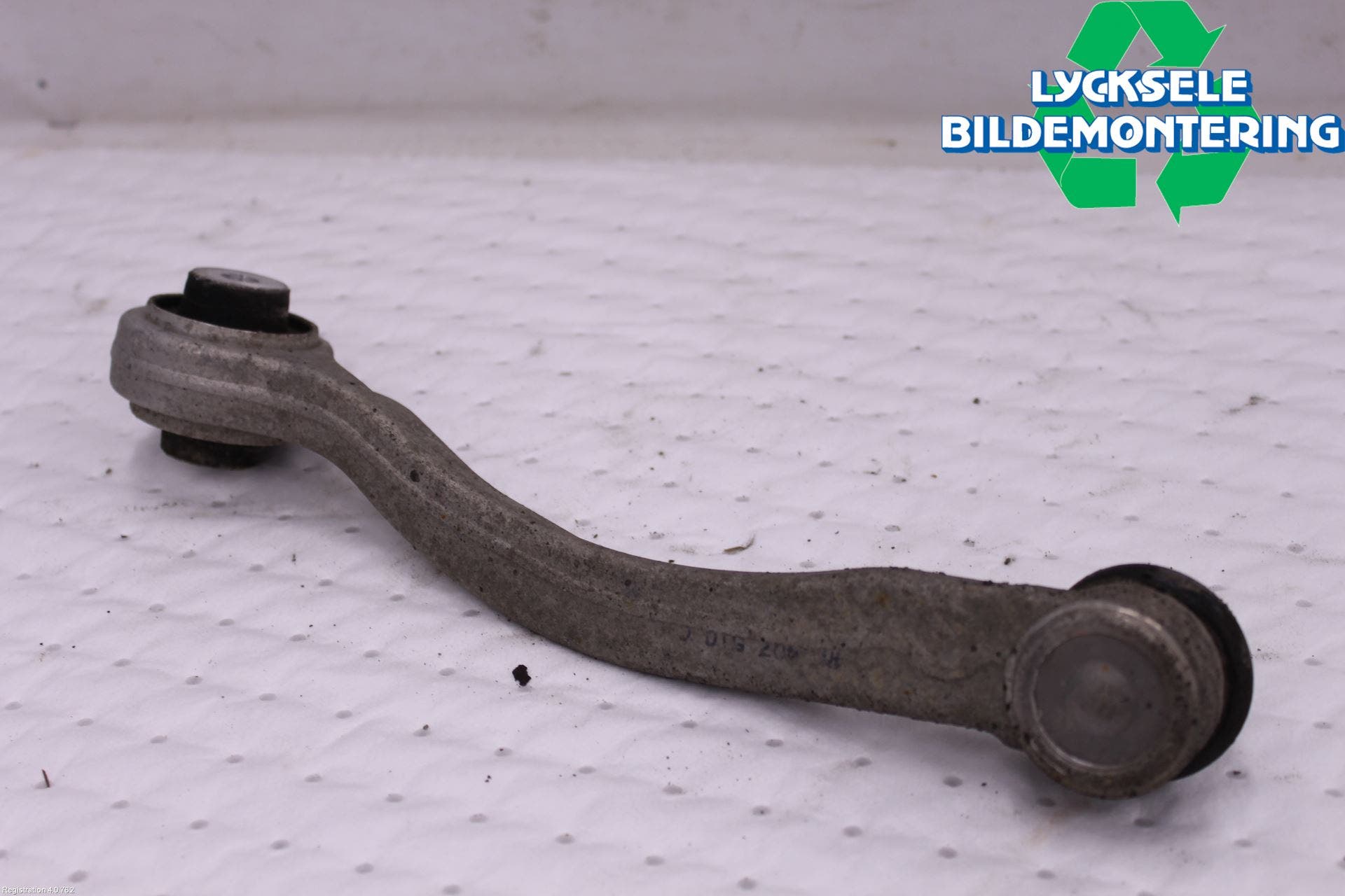 Audi A6 F2/C8 19- Bärarm Fram Övre Hö