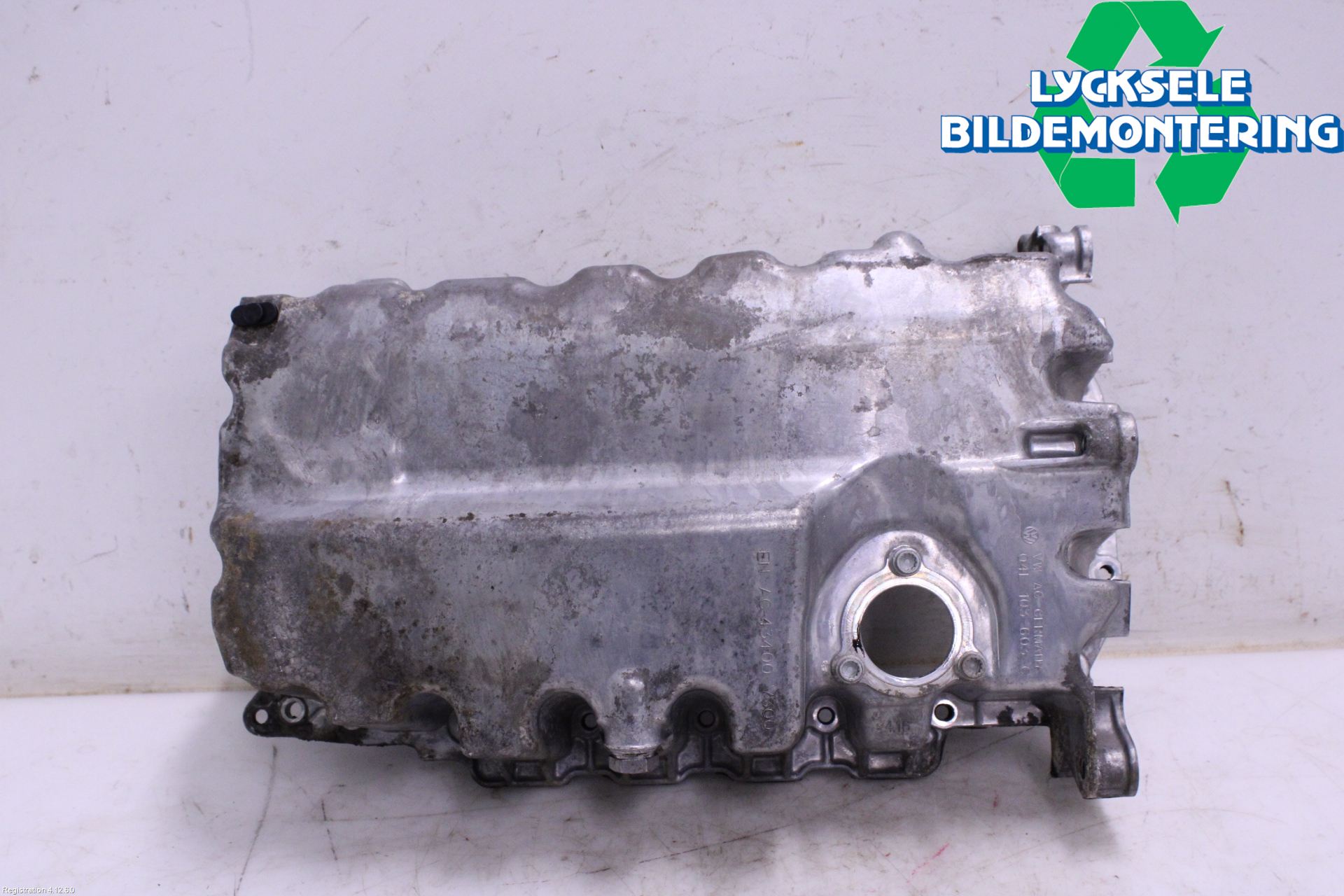 Volkswagen VW PASSAT 15-19 Oljetråg