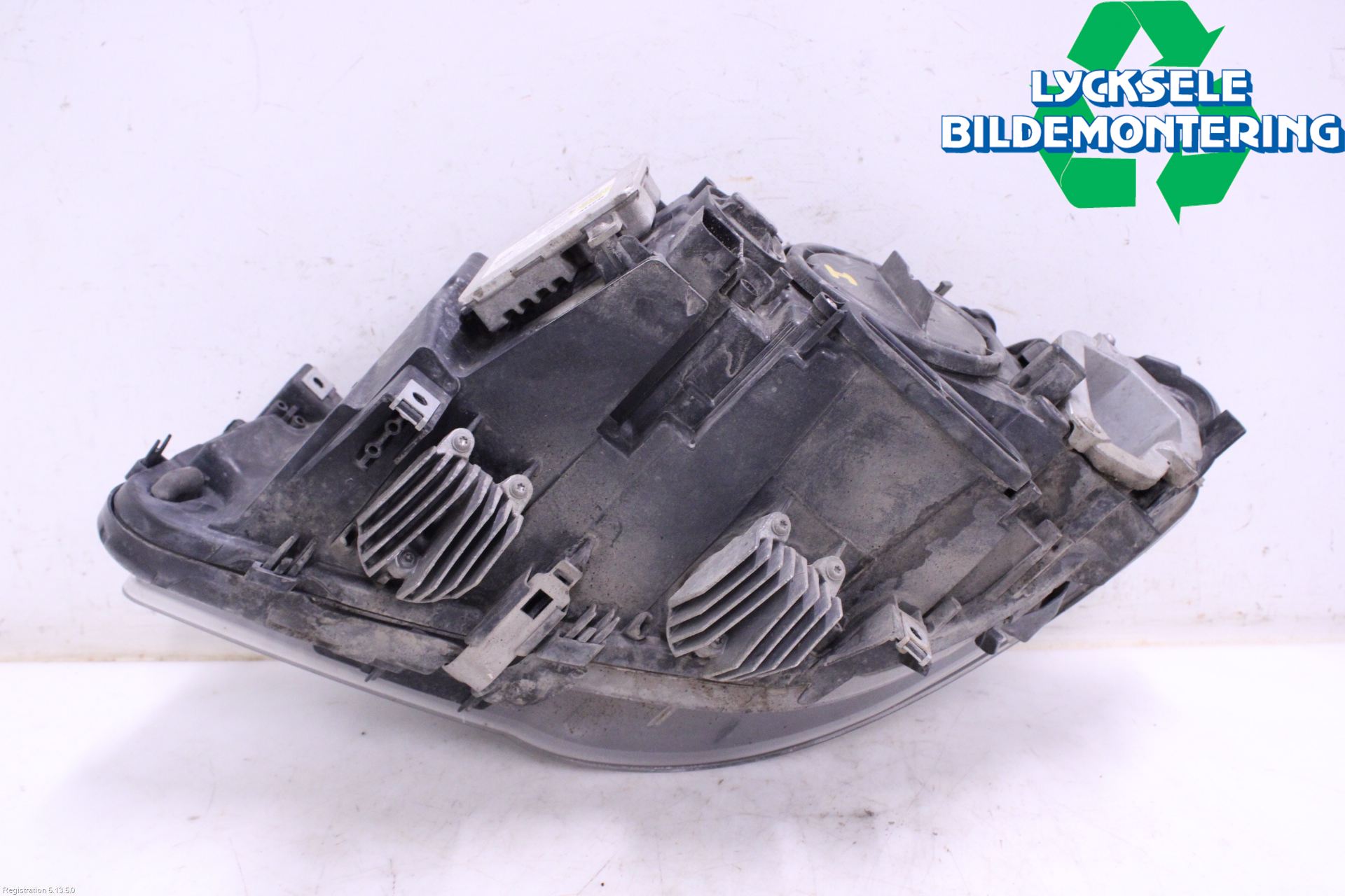 BMW 5 F10/F11/F18 09-17 Strålkastare Höger