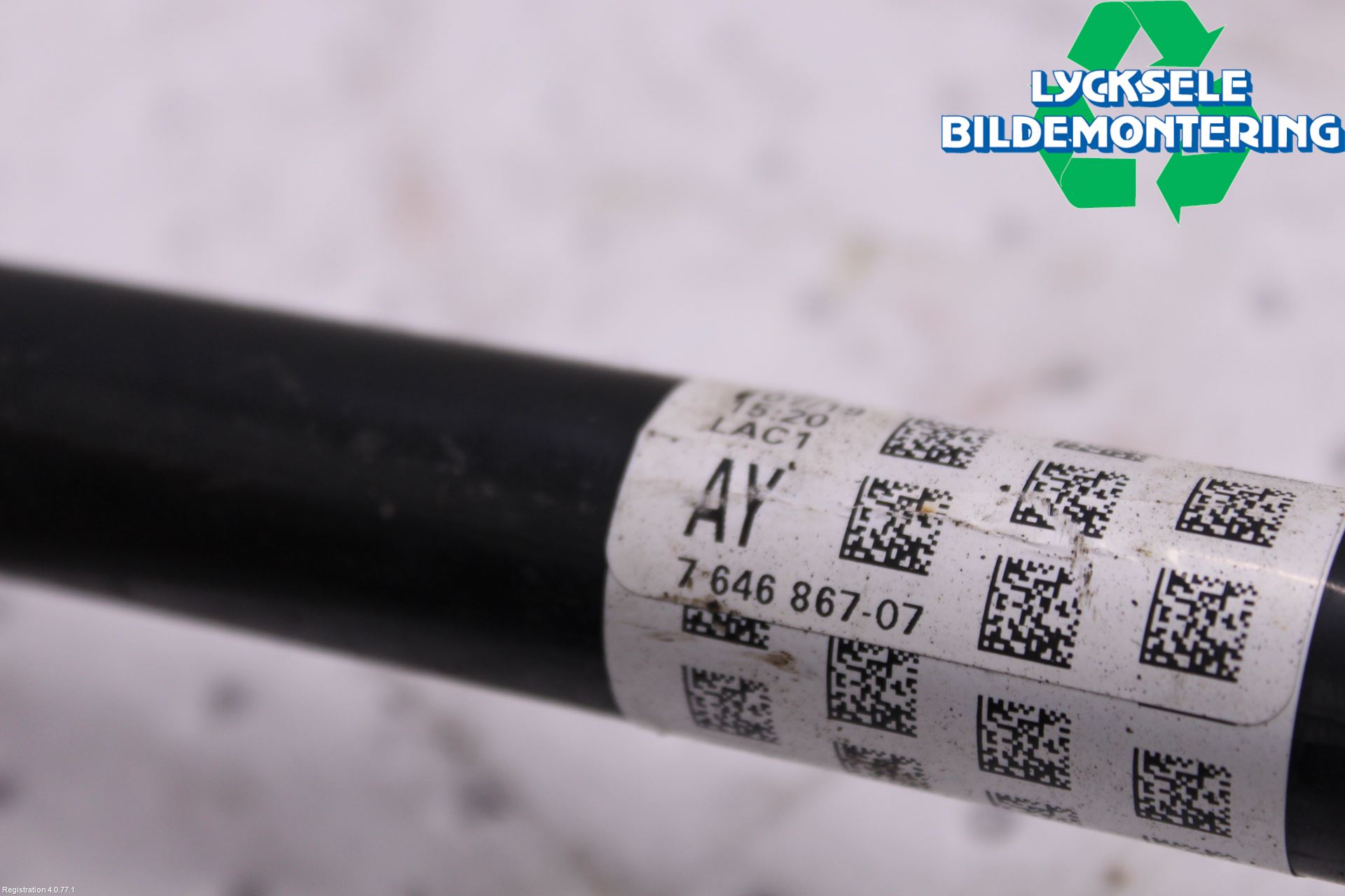 BMW X1 F48 15-22 Drivaxel Bak Vänster