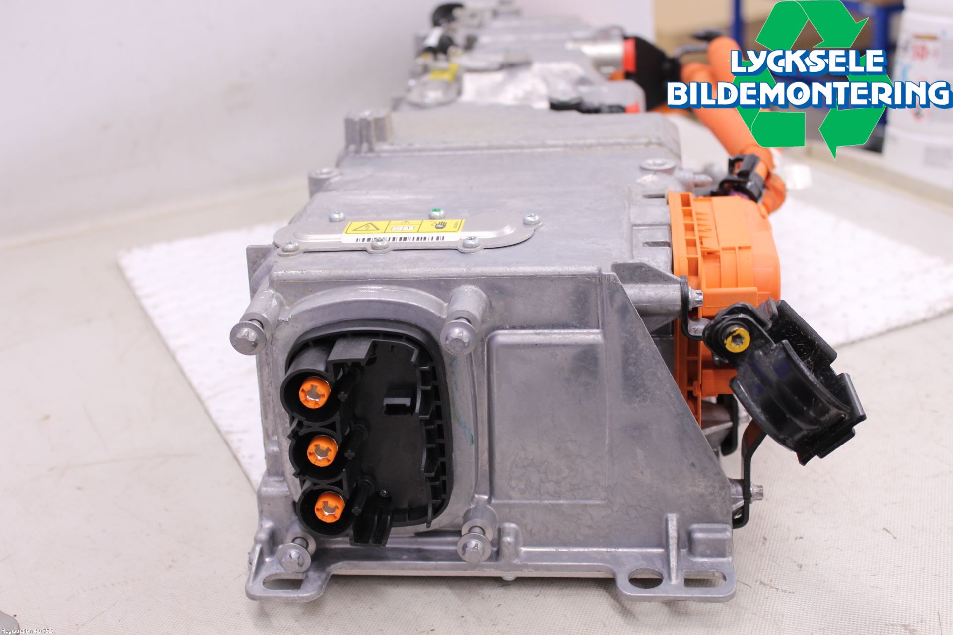 Mini COUNTRYMAN F60 17-23 Hybridconverter