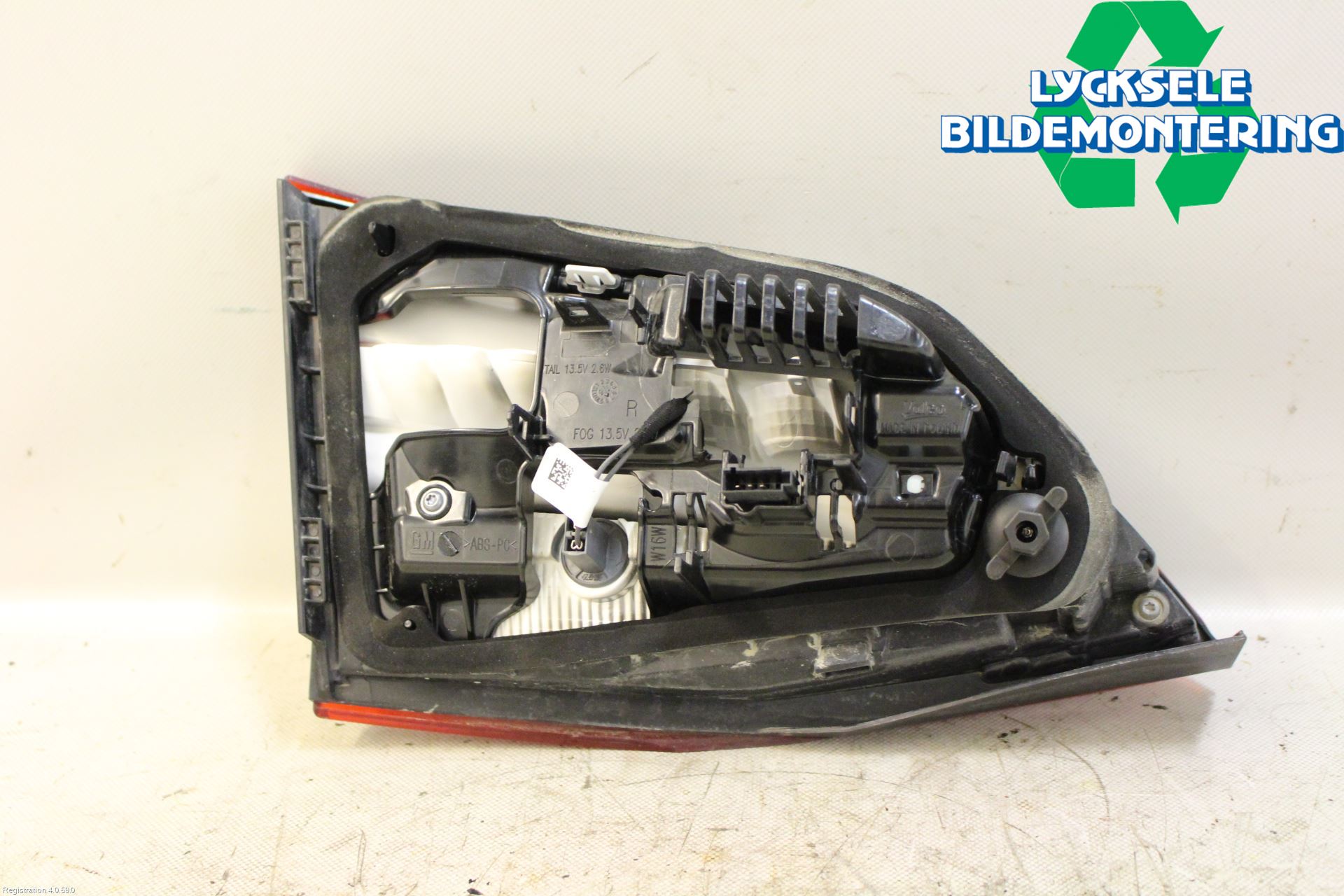 Opel ASTRA K 16-22 Bakljus Lucka Hö