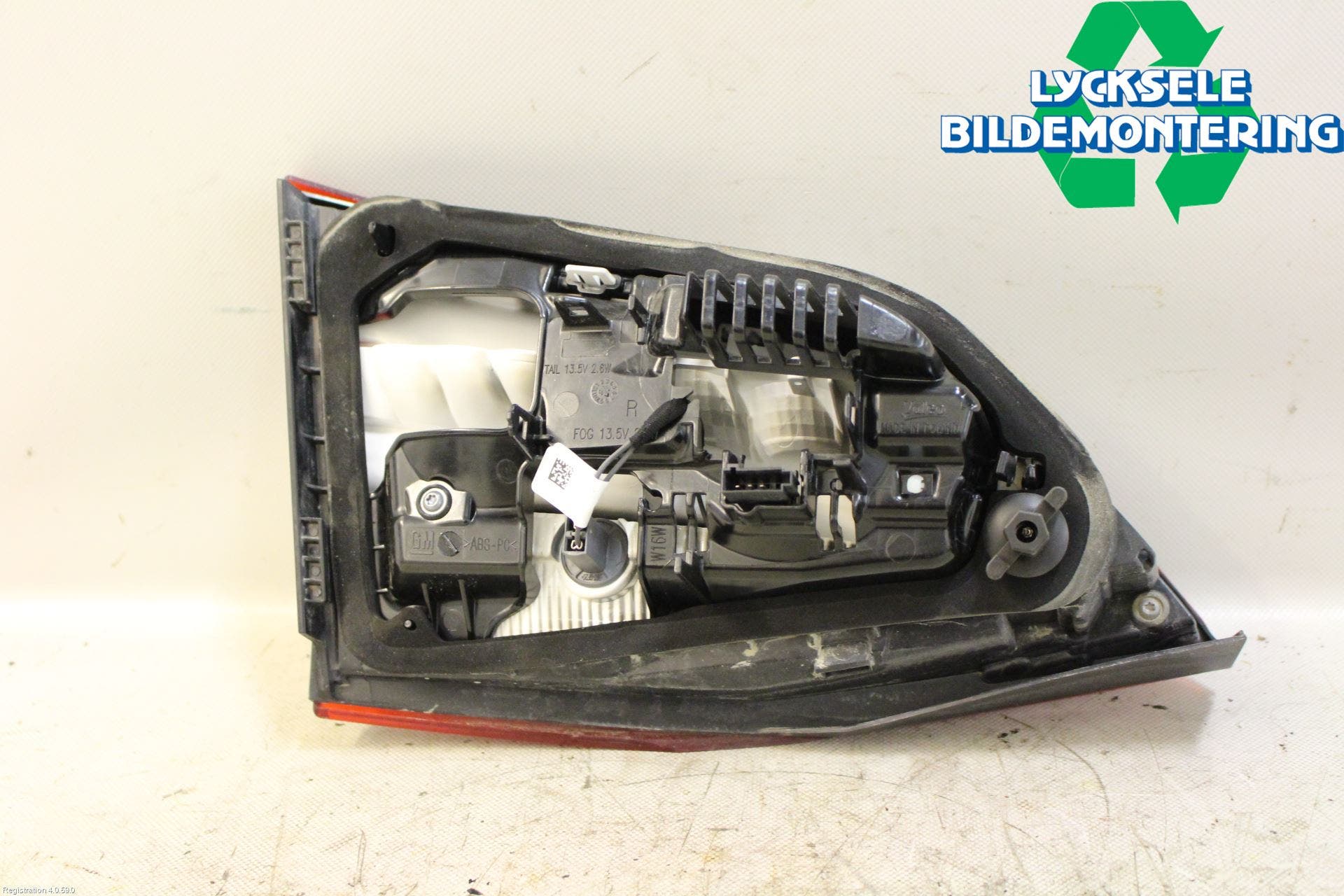 Opel ASTRA K 16-22 Bakljus Lucka Hö