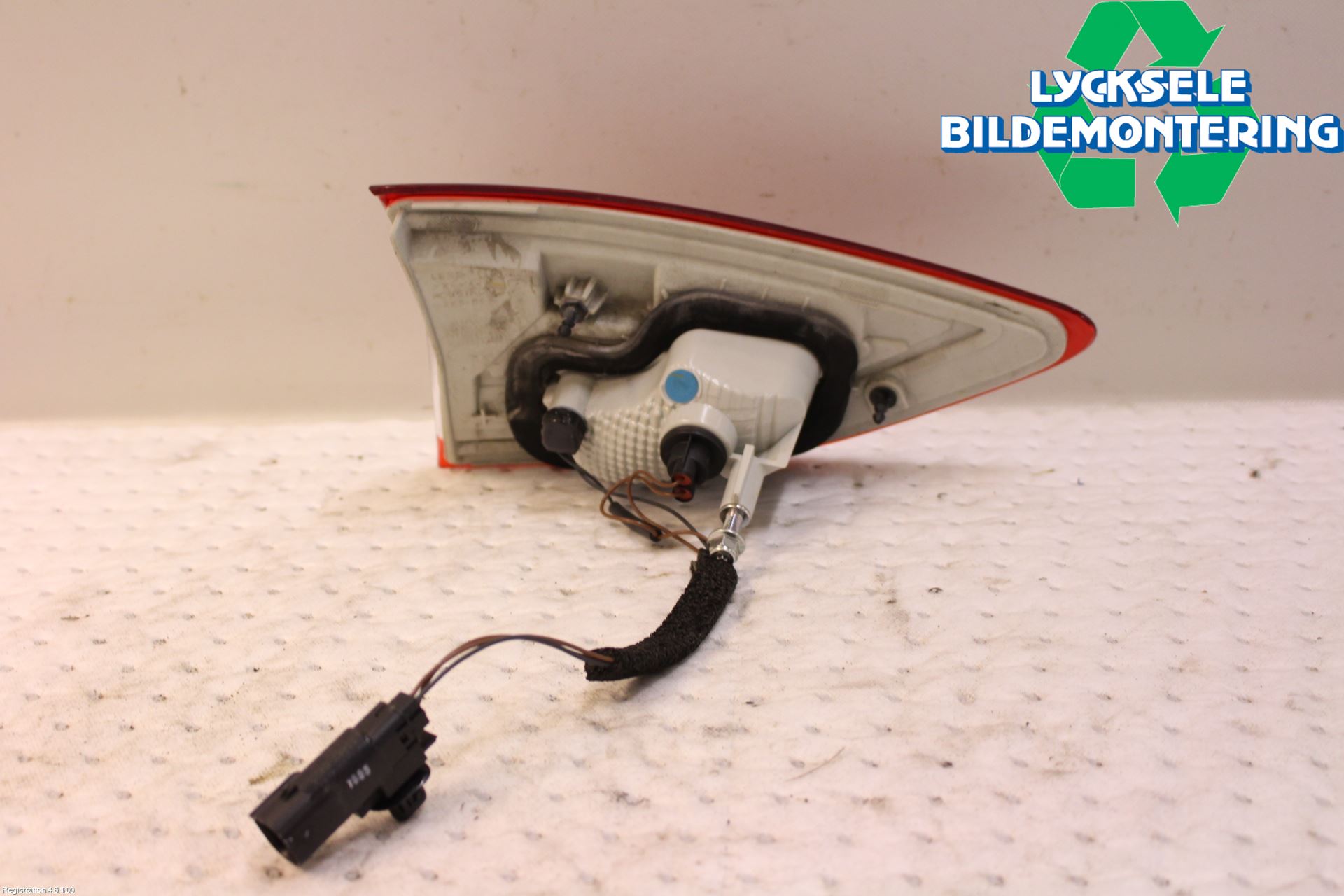 Ford KUGA 13-16 Bakljus Lucka Hö