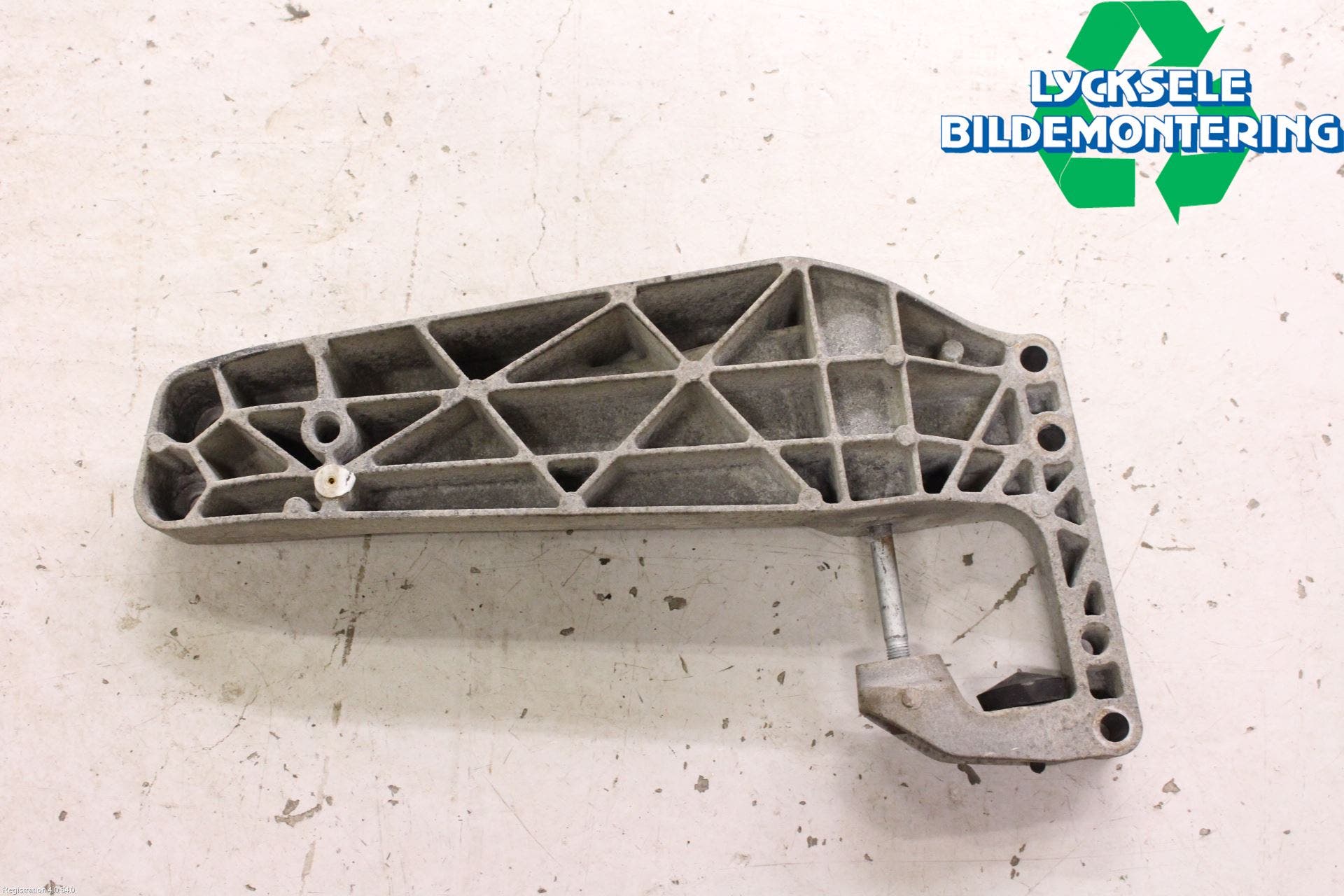 BMW X3 F25 10-17 Växellådsbalk