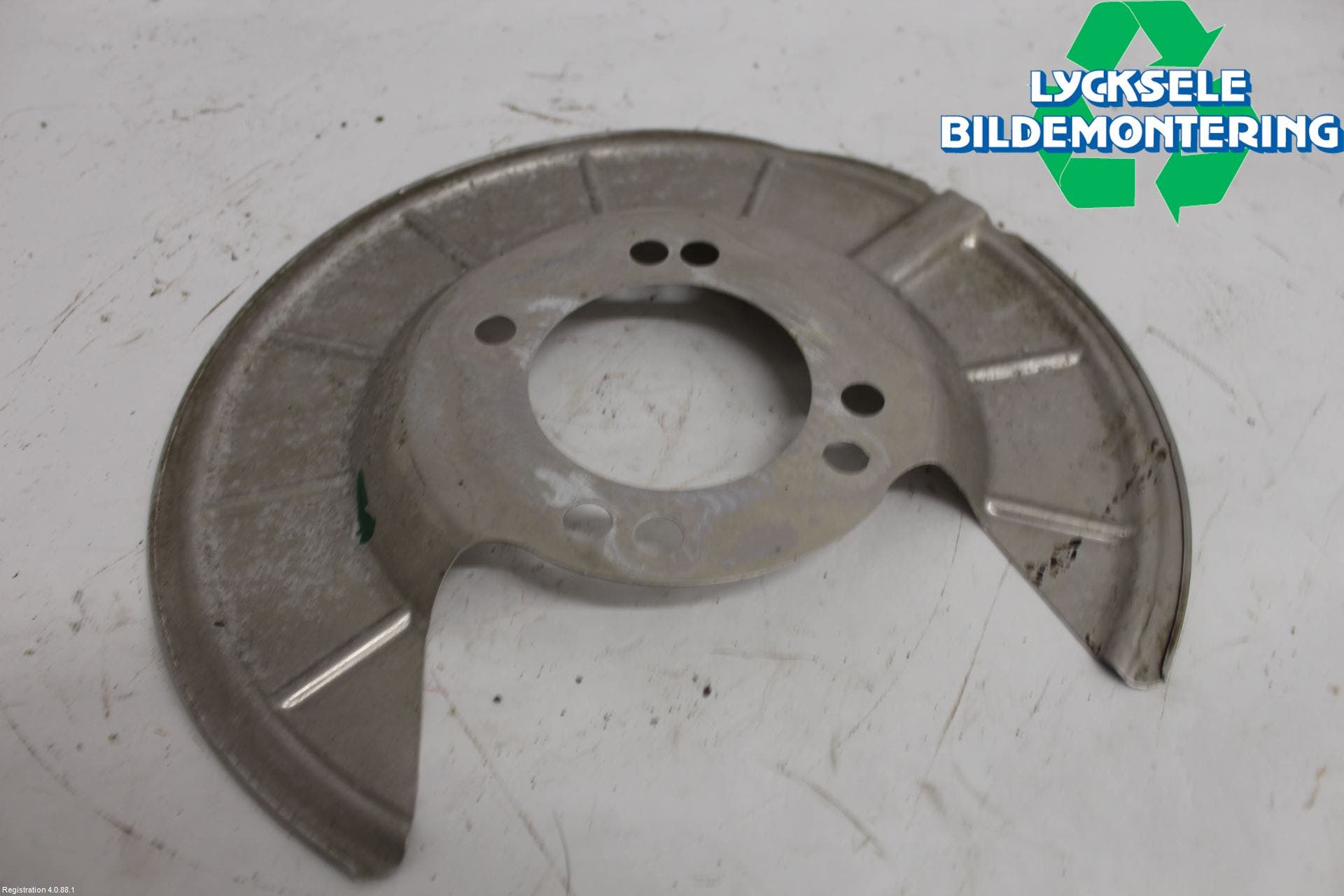 Ford KUGA/KUGA PHEZ/FHEV 20- Bromssköld Bak