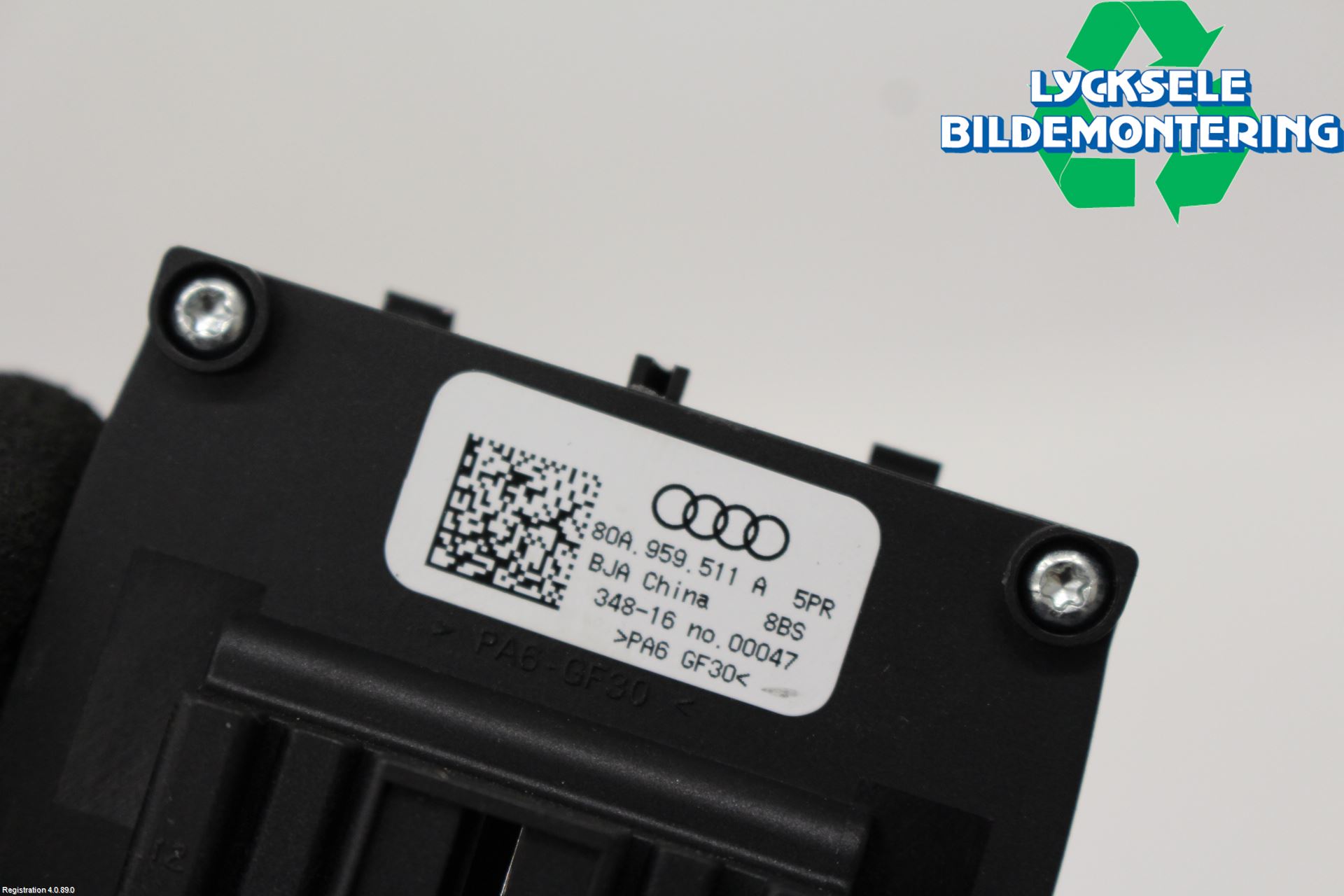 Audi Q5/SQ5 17- Strömställare Dragkrok