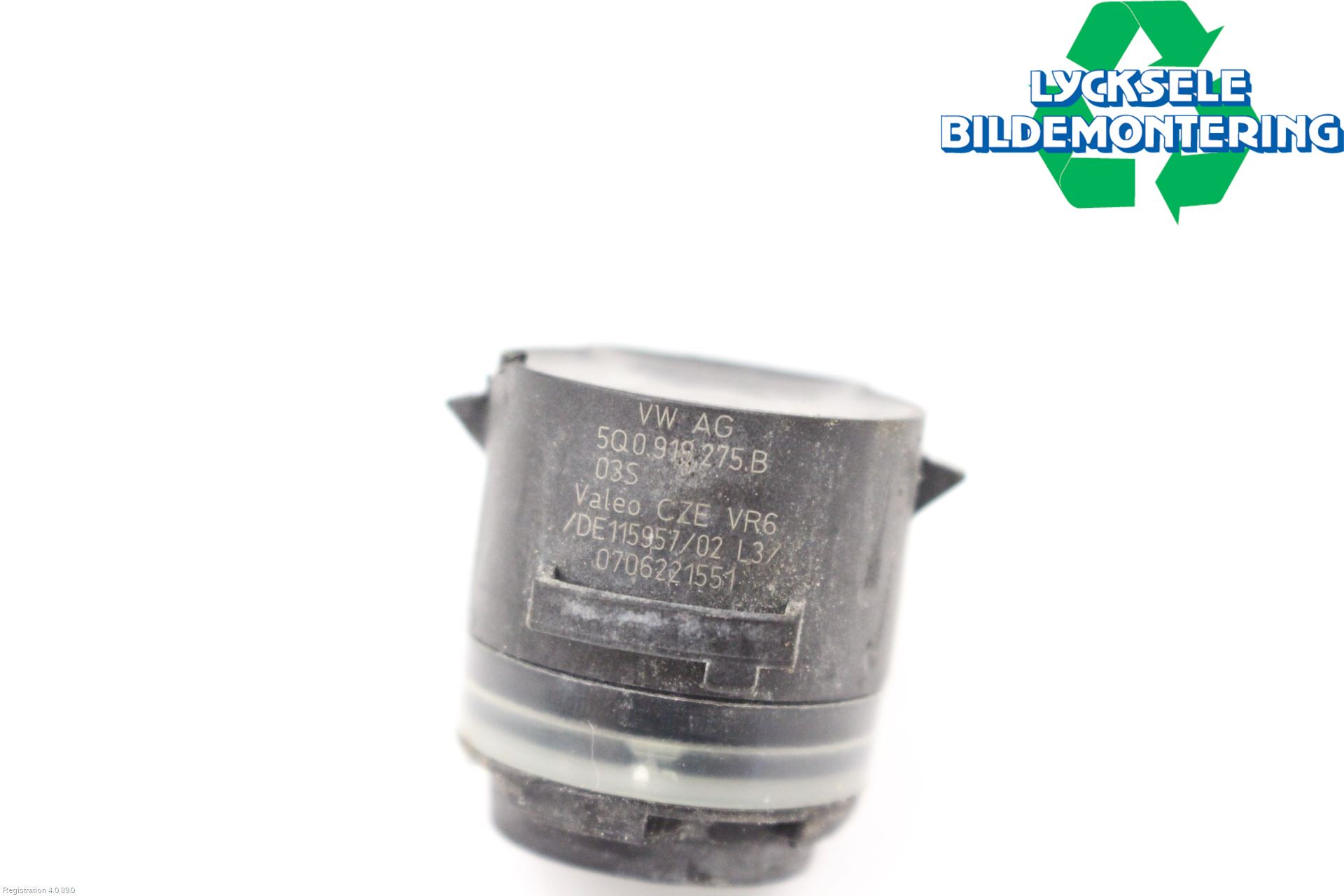 Skoda SUPERB 16-24 Parkeringshjälp Frontsensor