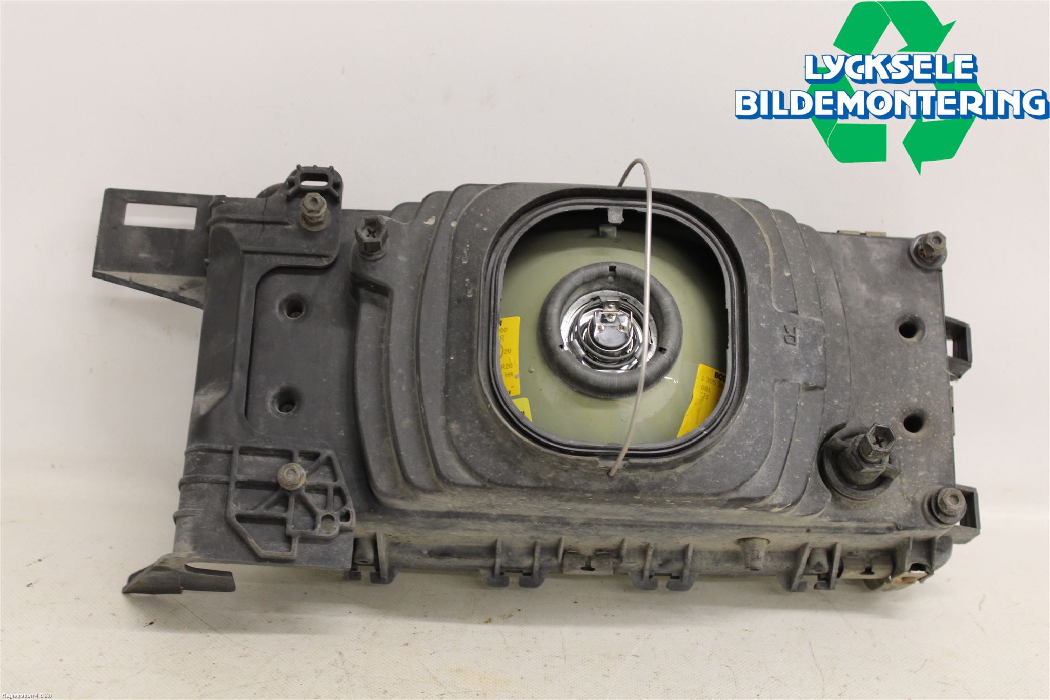 Volvo 740 84-87 Strålkastare Höger