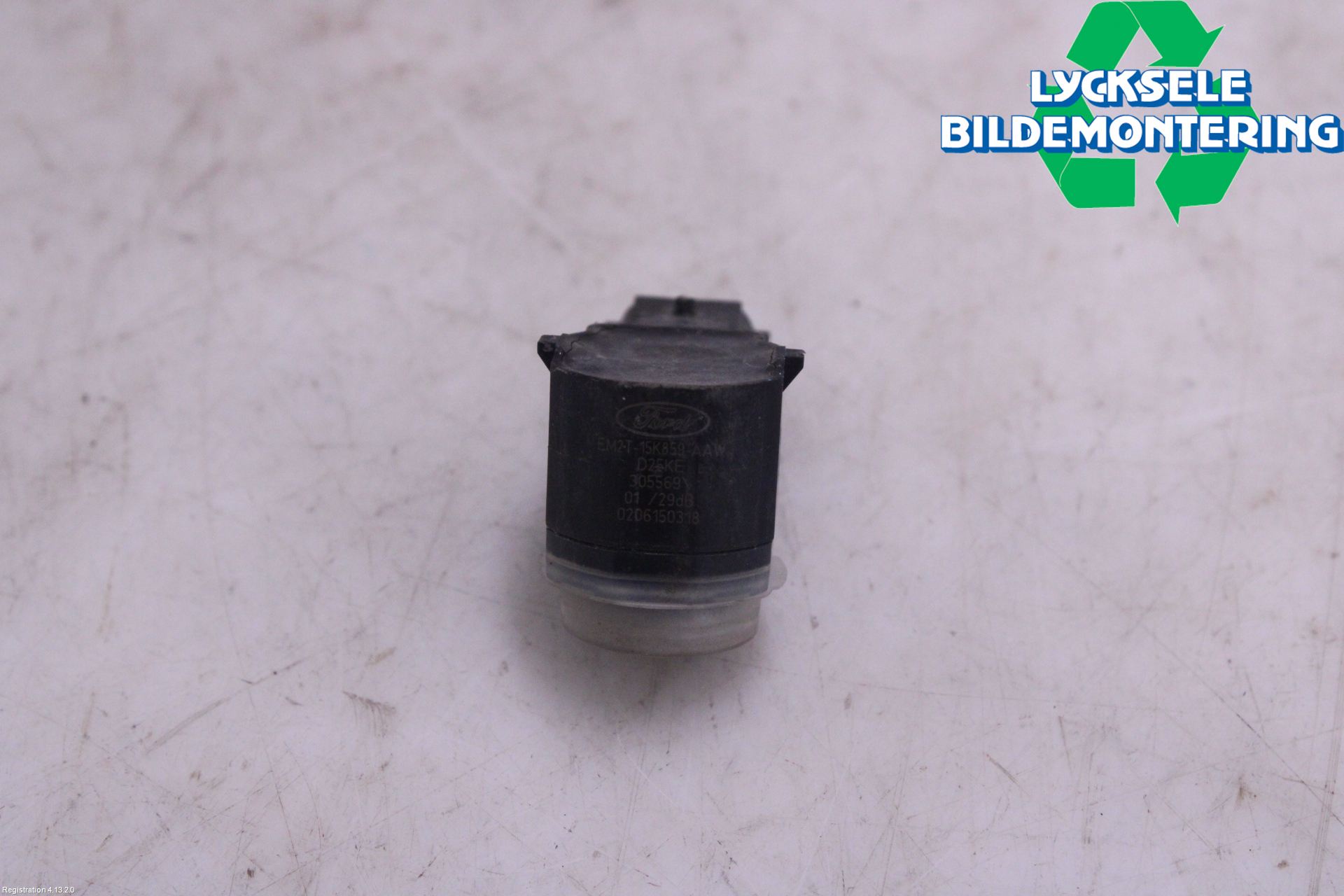 Ford FOCUS 15-18 Parkeringshjälp Frontsensor