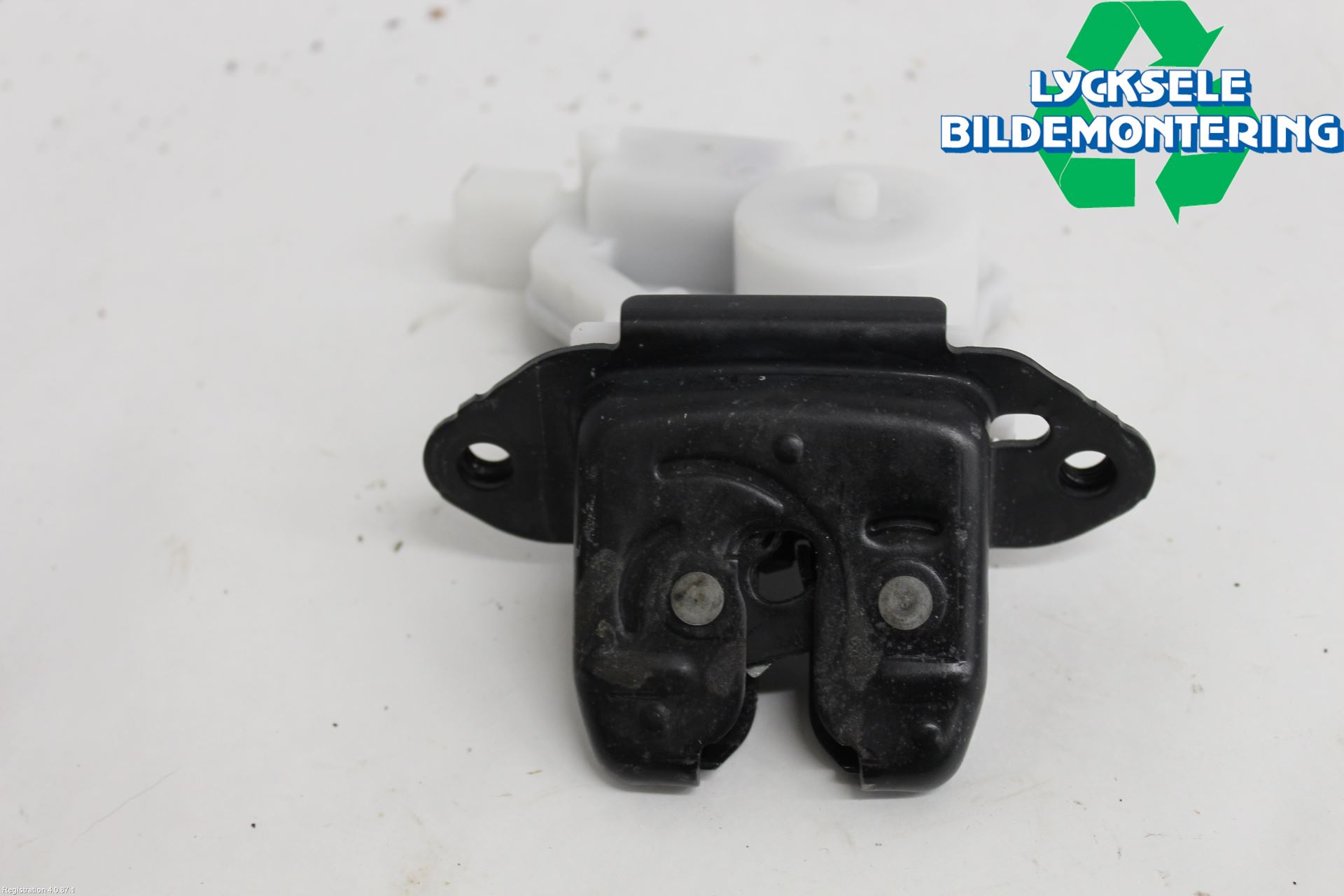 Nissan LEAF 18- Låskista Baklucka