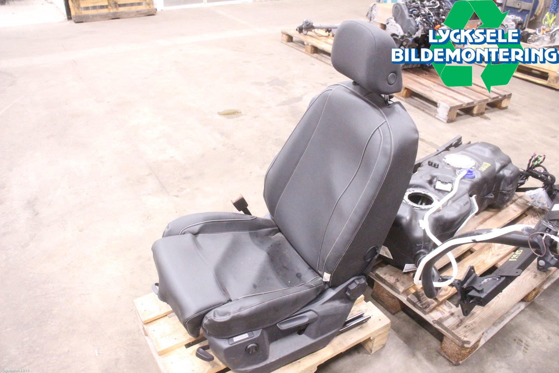 Volkswagen VW CADDY 21- Inredning Stol Fram Vä